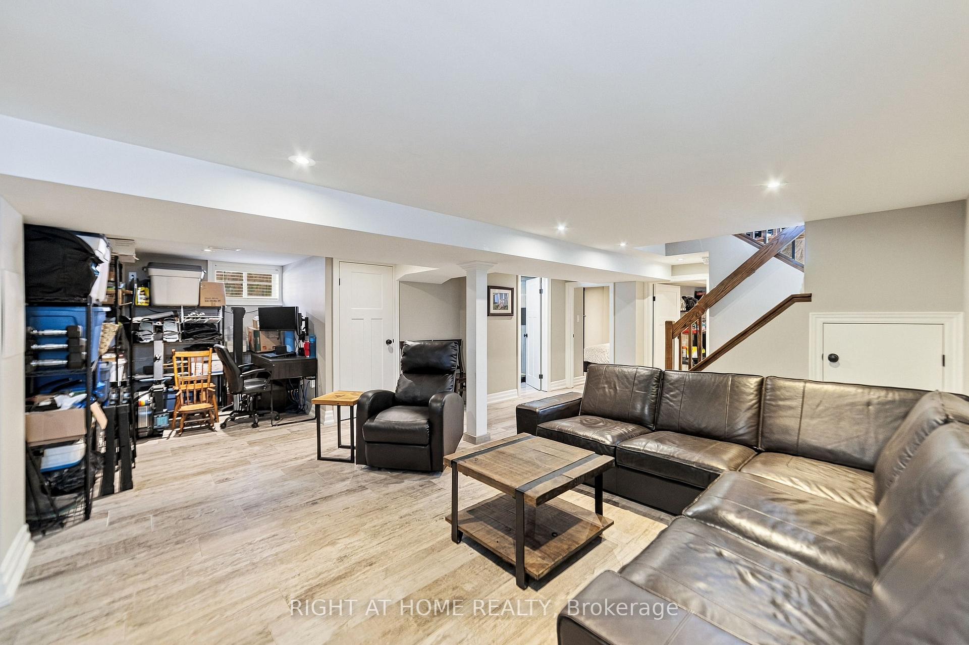 Photo 25 of 58 Uplands Avenue, Hamilton, Westdale — HOMEH