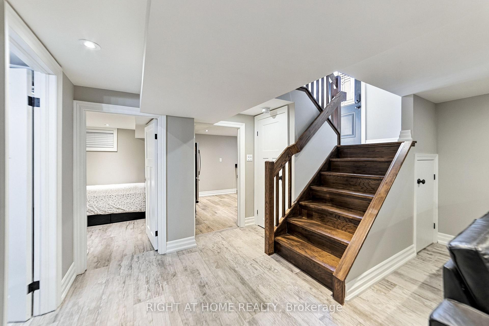 Photo 26 of 58 Uplands Avenue, Hamilton, Westdale — HOMEH