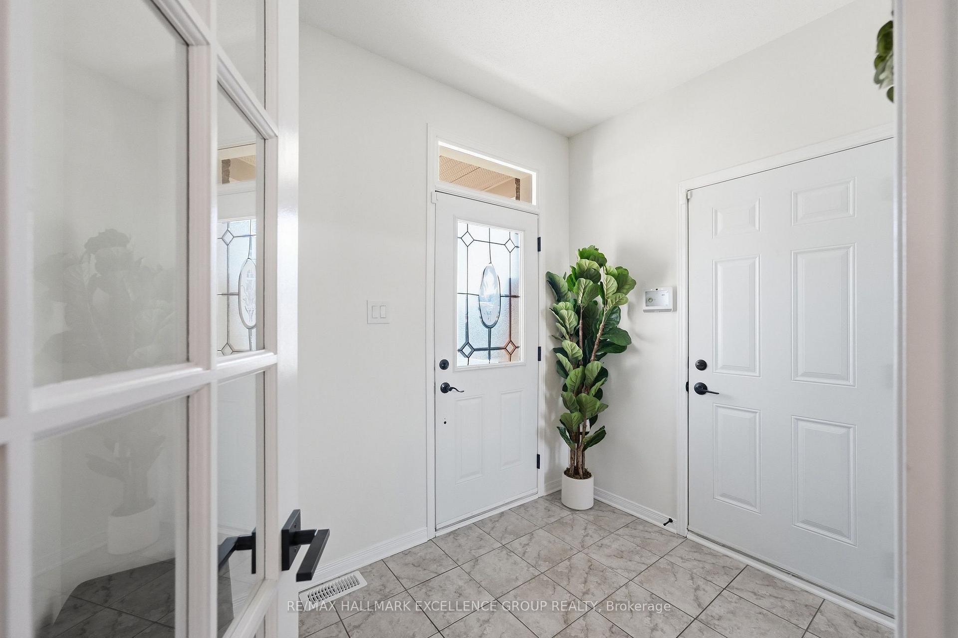 Photo 3 of 1611 Sebastien Crescent, Clarence-Rockland, Town of Rockland — HOMEH