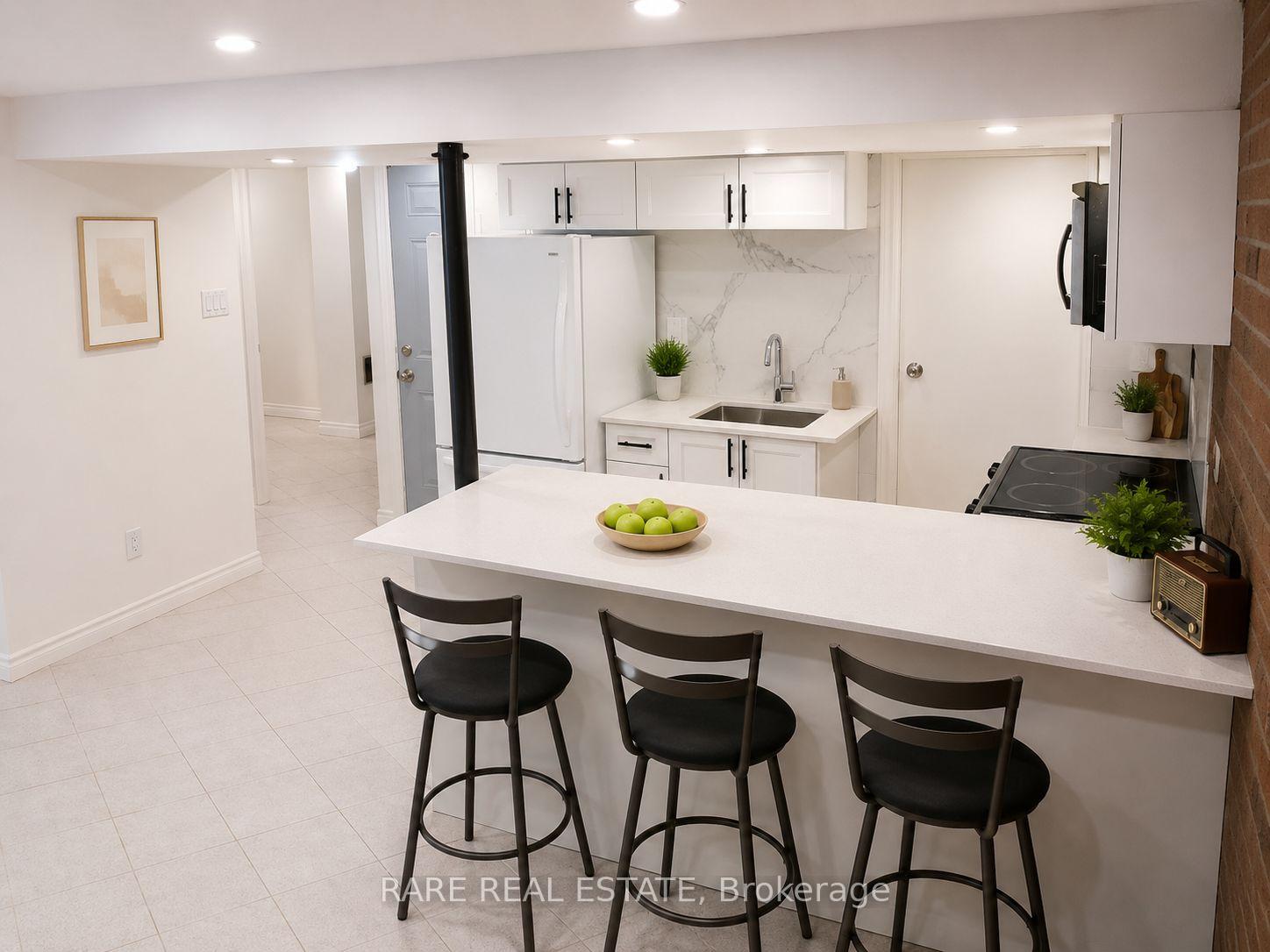 Photo 2 of Unit 1, 130 Glen Shields Avenue, Vaughan, Glen Shields — HOMEH