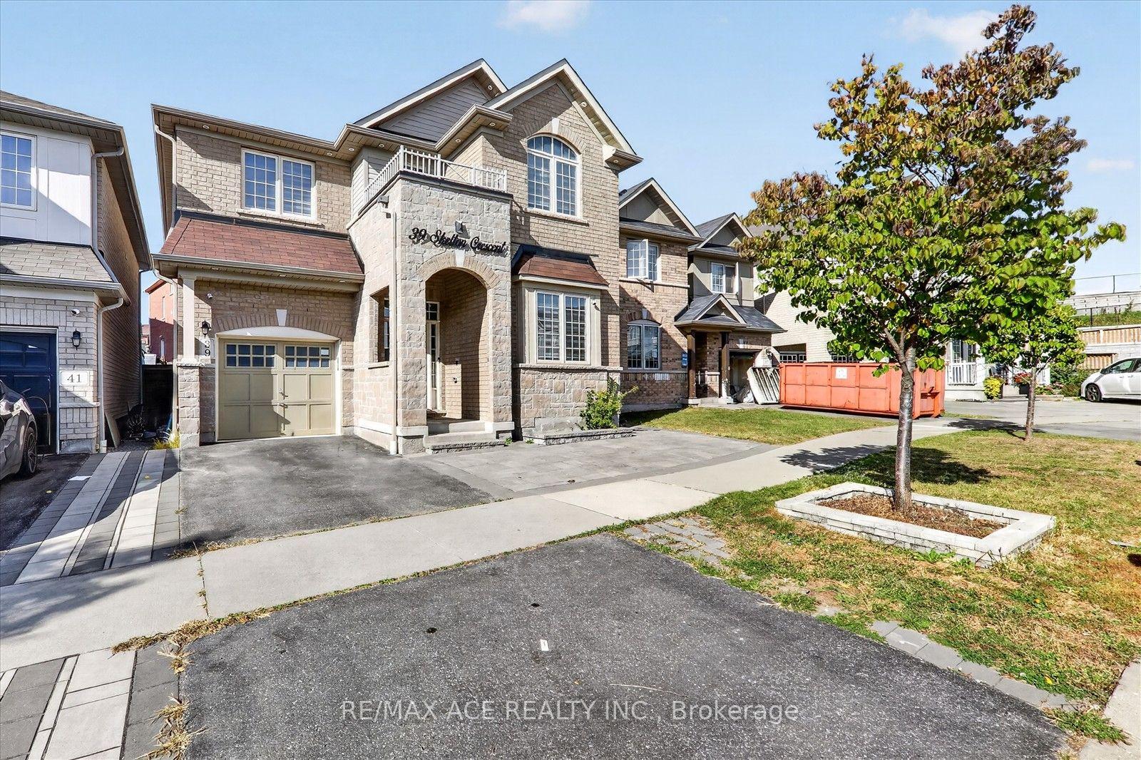 Photo 3 of 39 Skelton Crescent, Ajax, Central East — HOMEH
