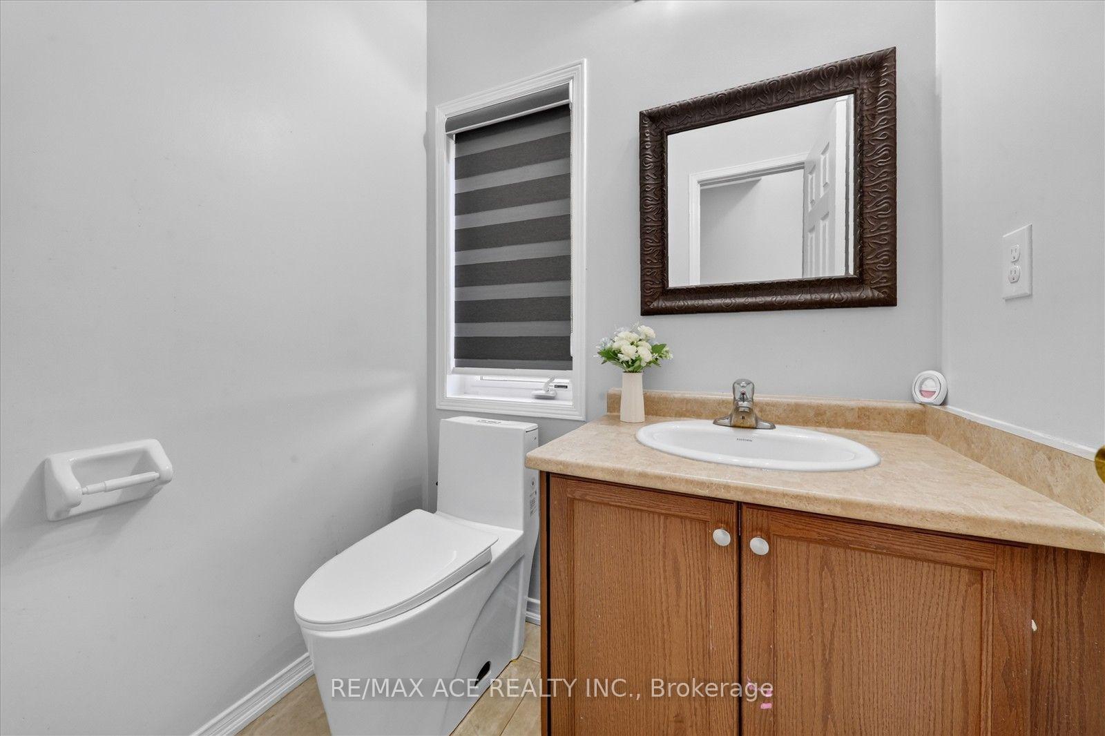 Photo 10 of 39 Skelton Crescent, Ajax, Central East — HOMEH