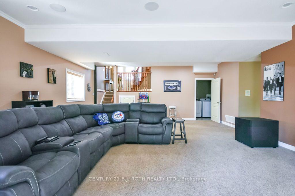 Photo 22 of 21 Armeda Clow Crescent, Essa, Angus — HOMEH