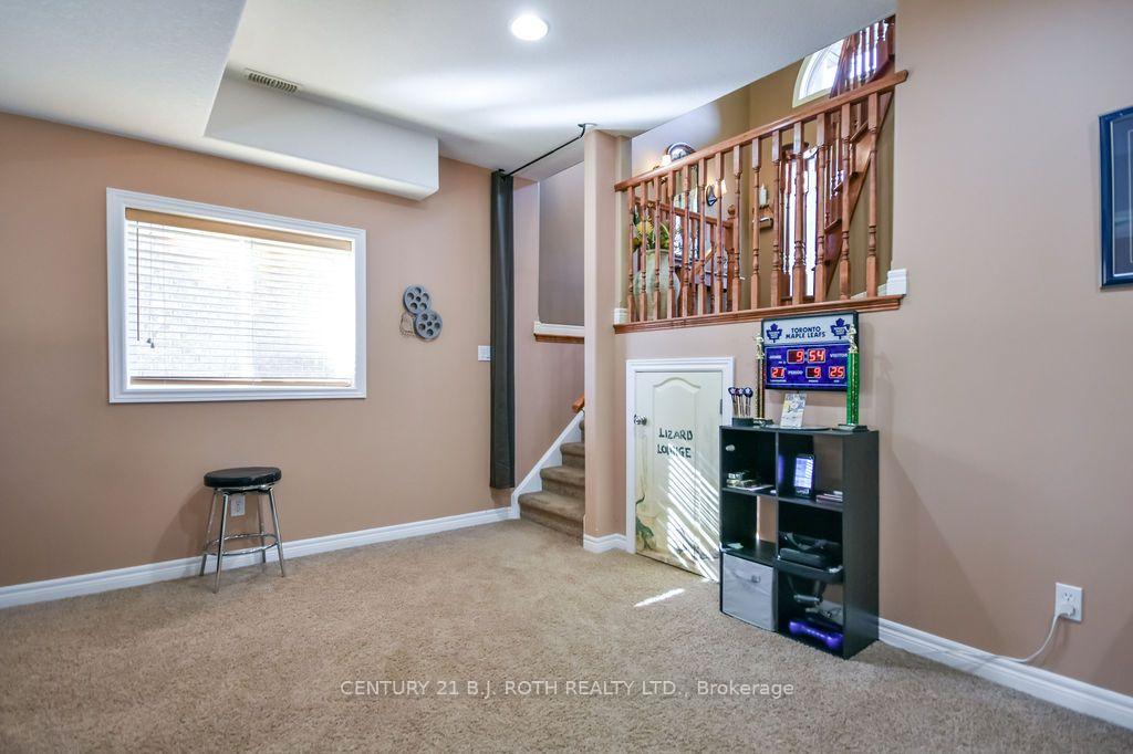 Photo 25 of 21 Armeda Clow Crescent, Essa, Angus — HOMEH
