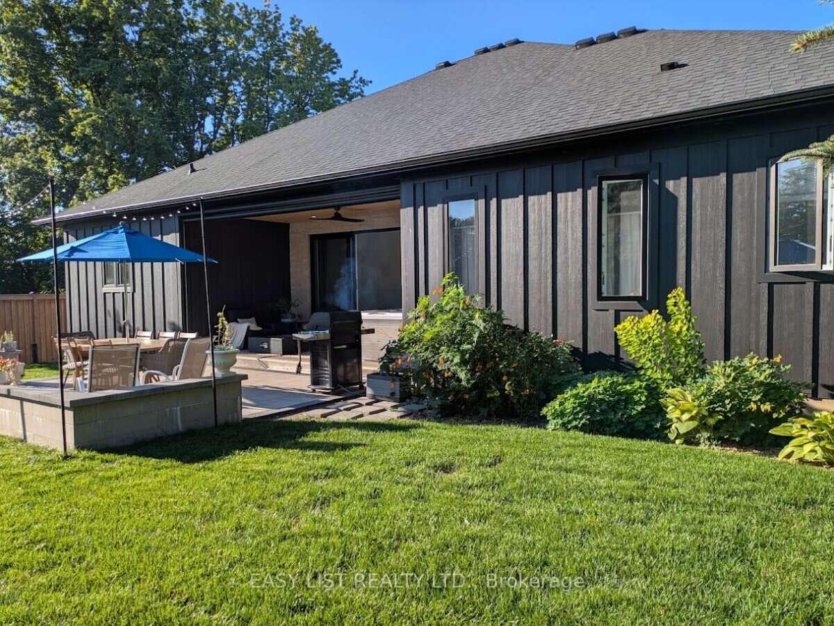 Photo 30 of 8 Tanager Drive, Tillsonburg — HOMEH