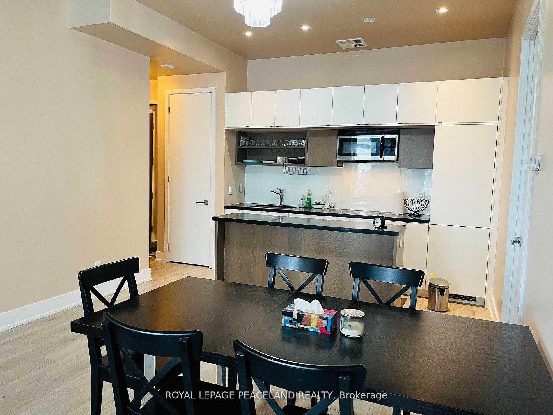 Photo 11 of Unit 1607, 111 St. Clair Avenue W, Toronto, Yonge-St. Clair — HOMEH