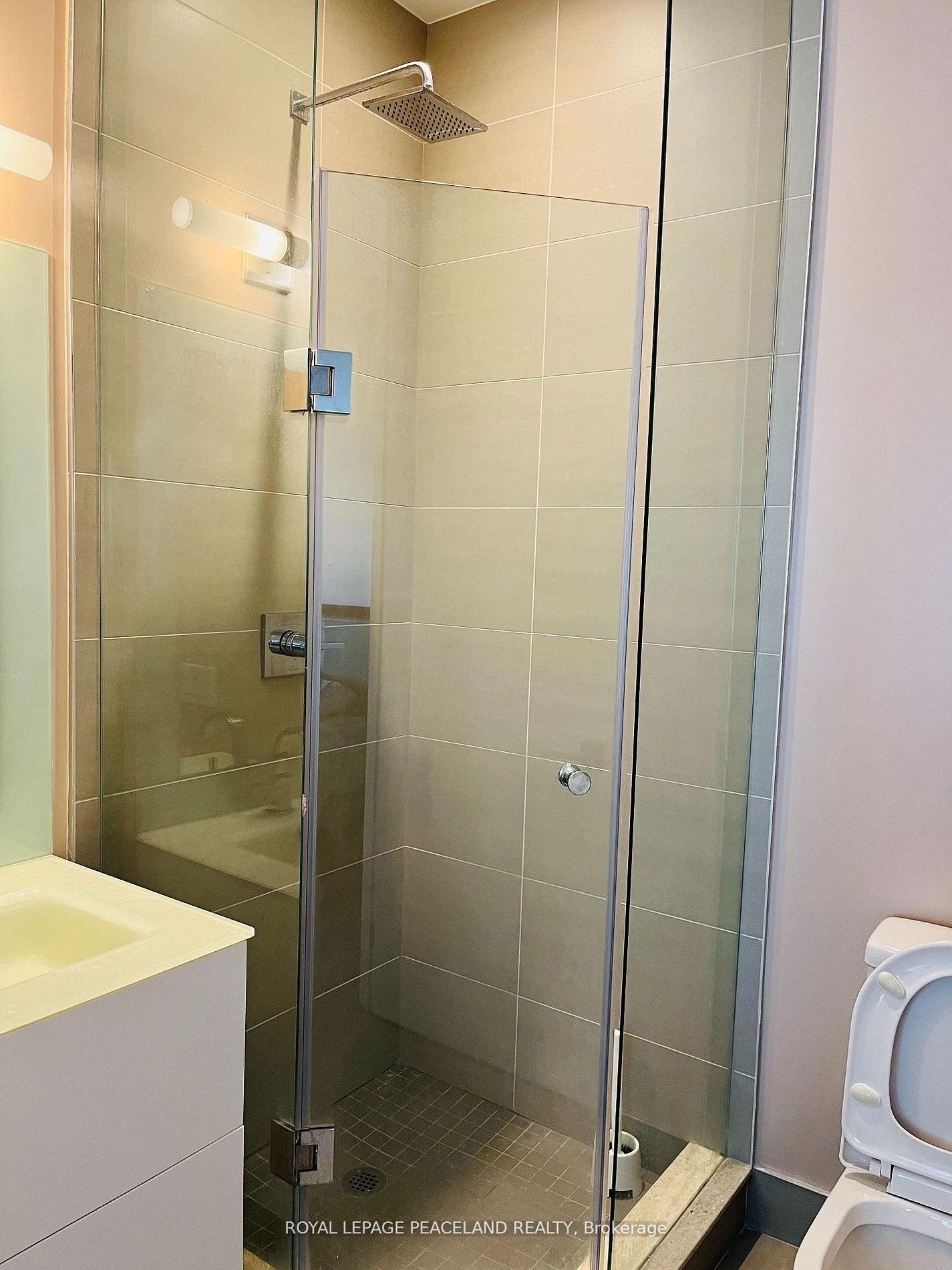 Photo 14 of Unit 1607, 111 St. Clair Avenue W, Toronto, Yonge-St. Clair — HOMEH
