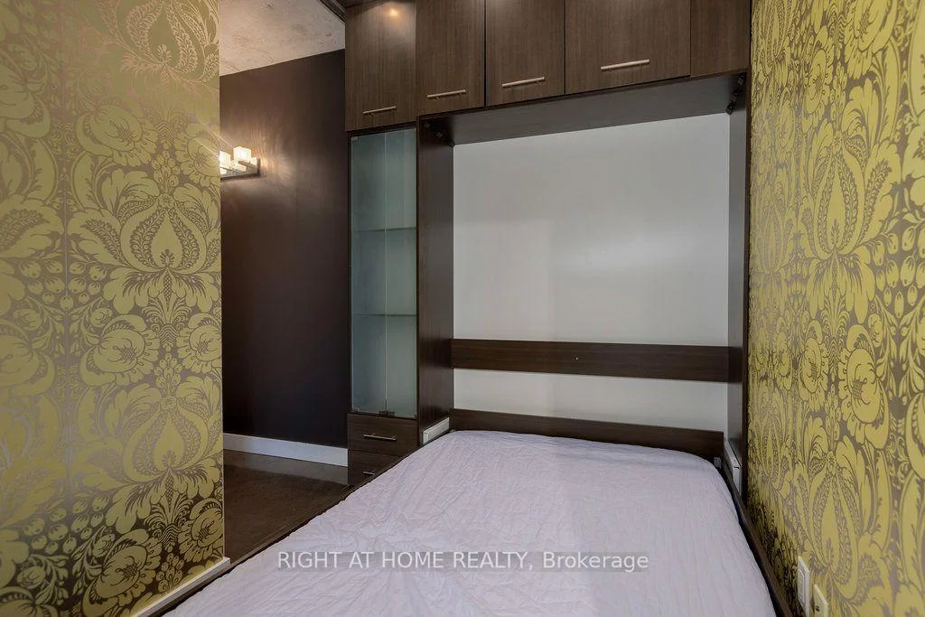 Photo 8 of Unit 808, 180 York Street, Ottawa, Lower Town/Byward Market — HOMEH
