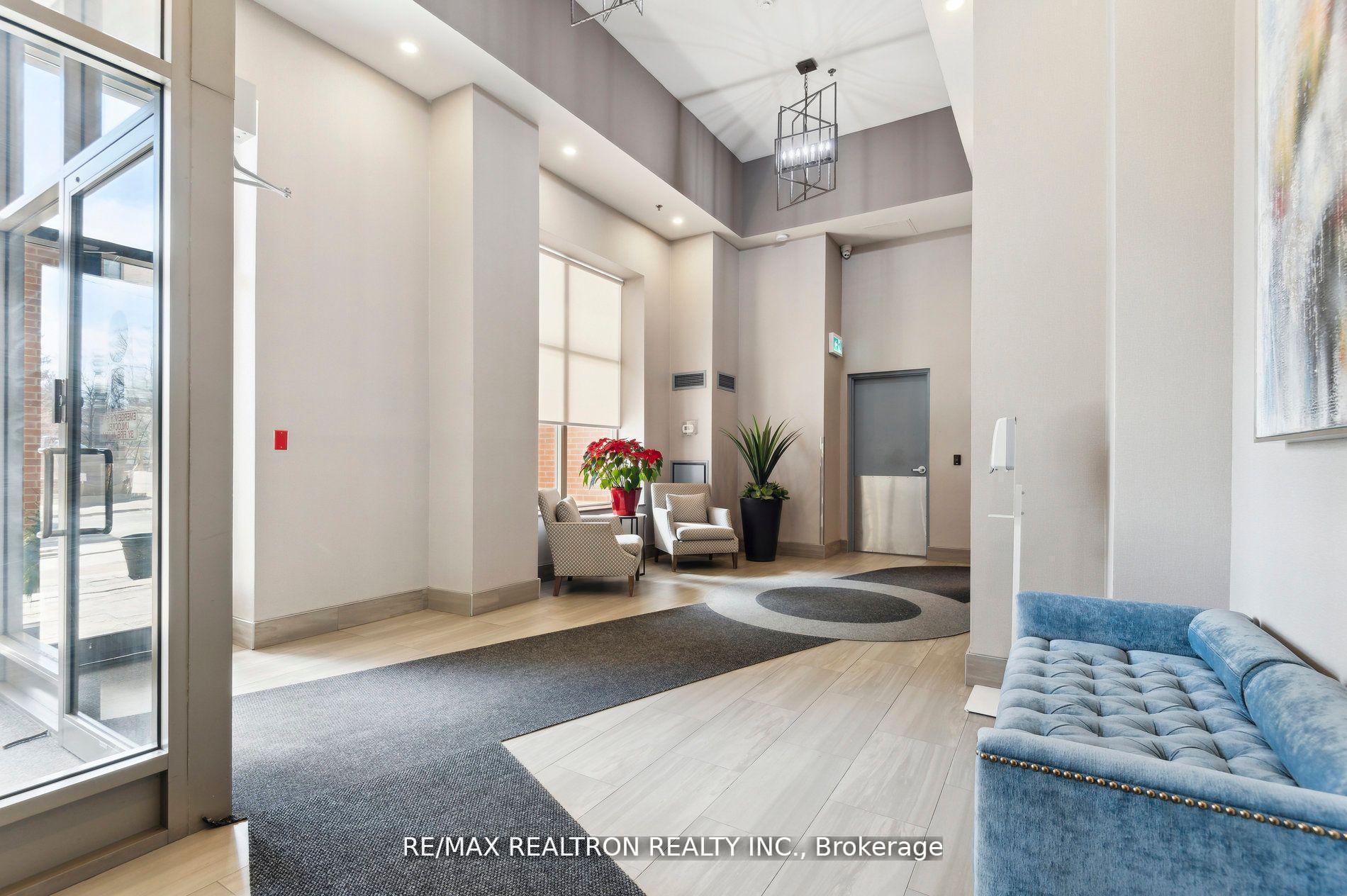 Photo 4 of Unit 906, 18 Merton Street, Toronto, Mount Pleasant West — HOMEH