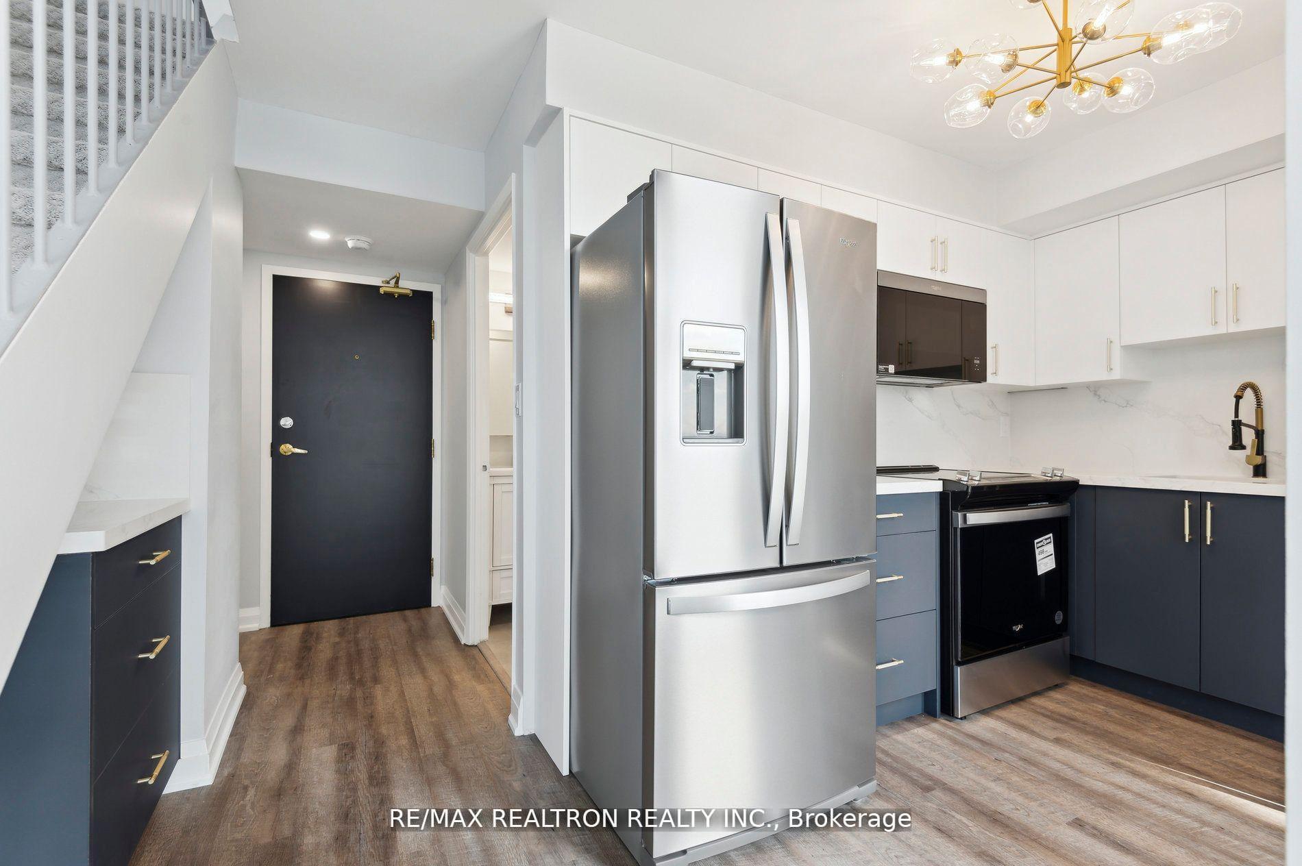 Photo 6 of Unit 906, 18 Merton Street, Toronto, Mount Pleasant West — HOMEH