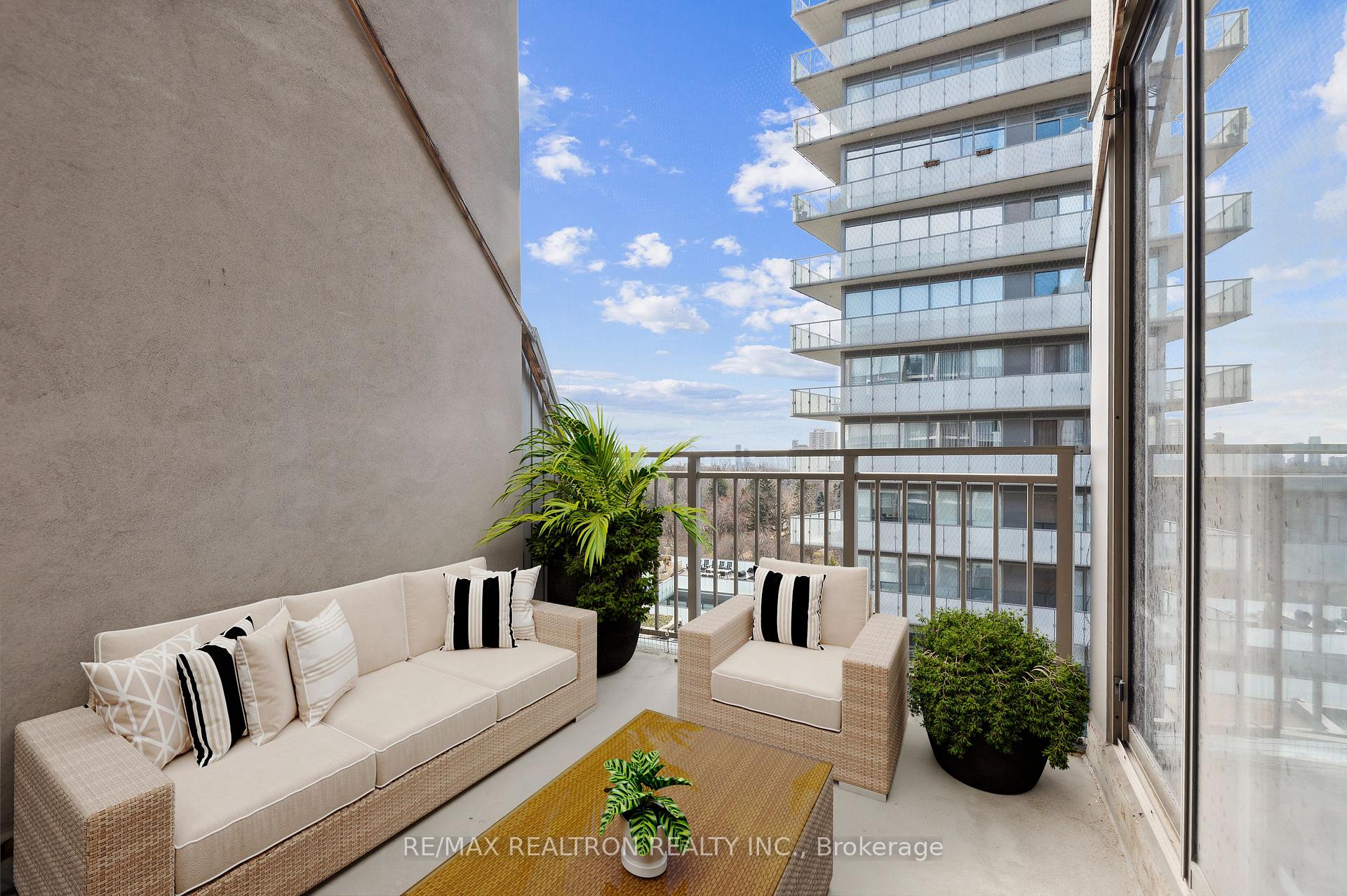 Photo 12 of Unit 906, 18 Merton Street, Toronto, Mount Pleasant West — HOMEH