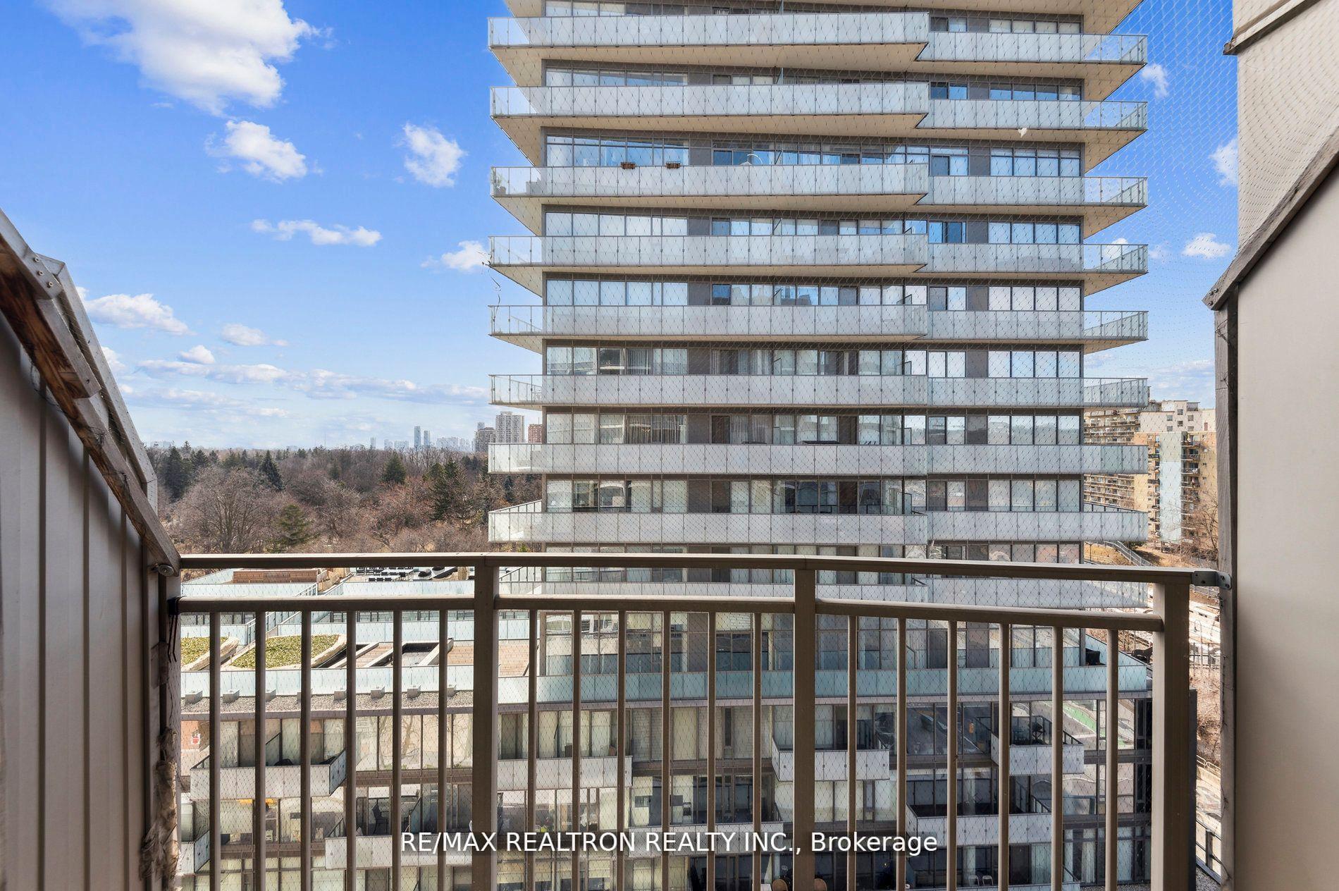 Photo 14 of Unit 906, 18 Merton Street, Toronto, Mount Pleasant West — HOMEH