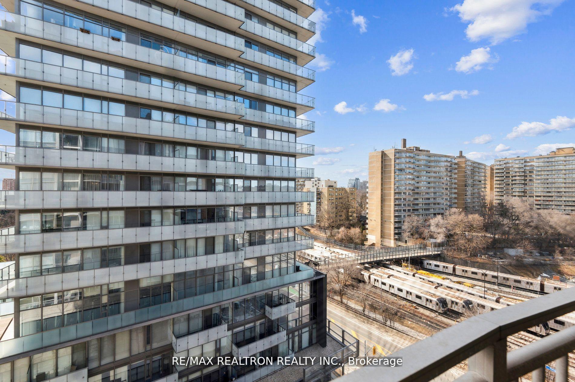 Photo 15 of Unit 906, 18 Merton Street, Toronto, Mount Pleasant West — HOMEH