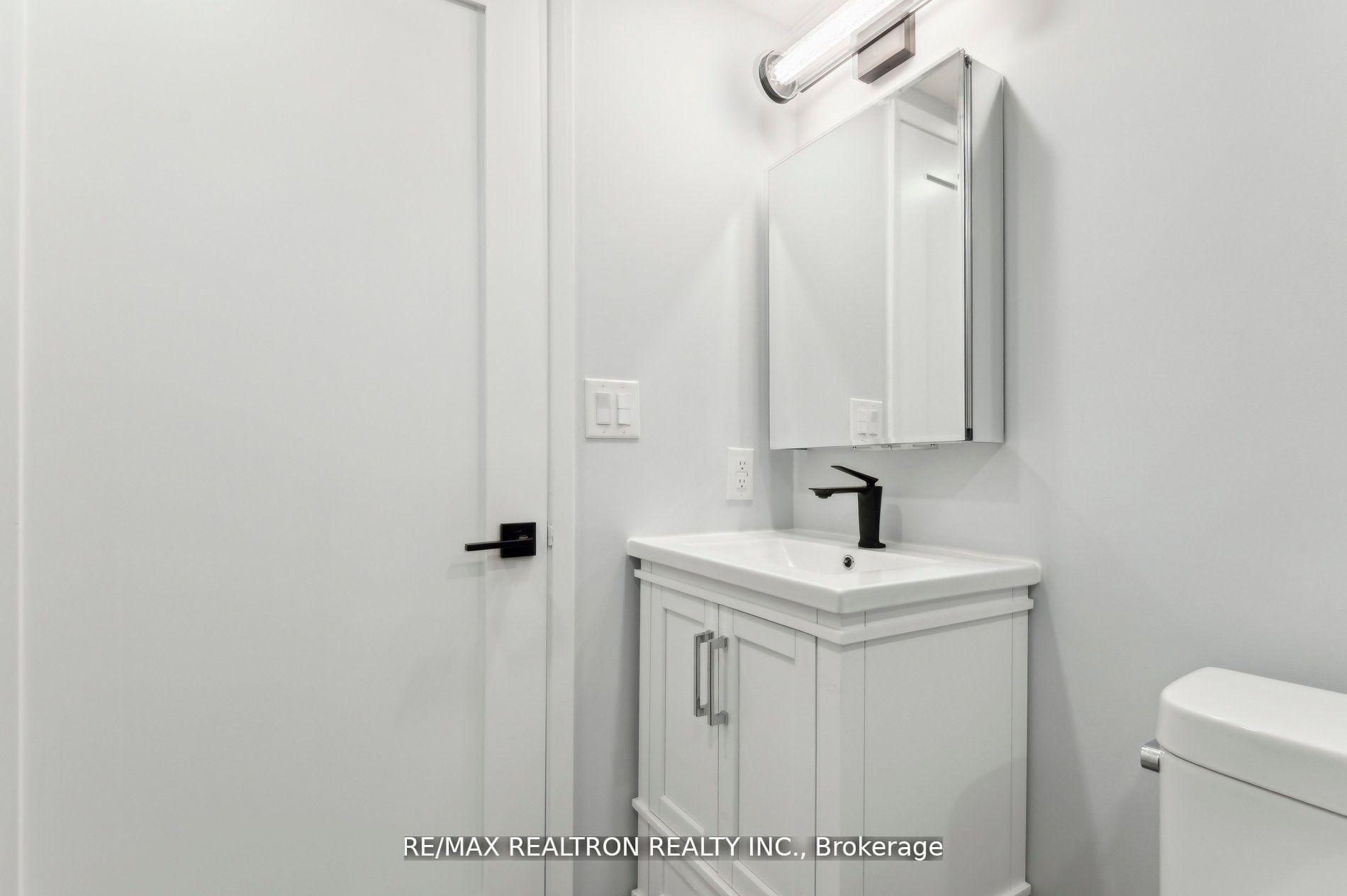 Photo 29 of Unit 906, 18 Merton Street, Toronto, Mount Pleasant West — HOMEH