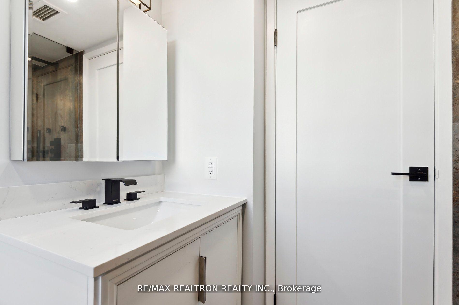 Photo 41 of Unit 906, 18 Merton Street, Toronto, Mount Pleasant West — HOMEH