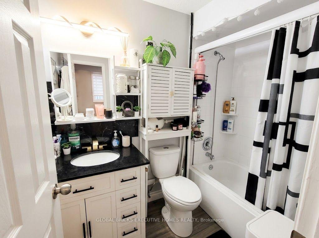 Photo 18 of Unit 124, 1010 Glen Street, Oshawa, Lakeview — HOMEH