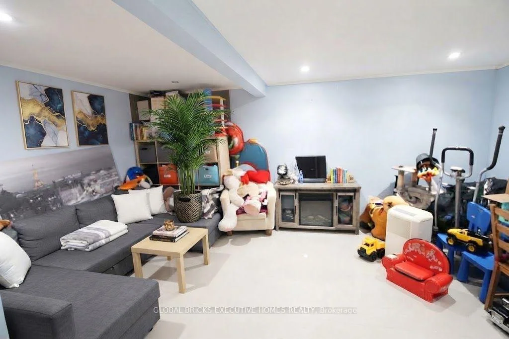 Photo 19 of Unit 124, 1010 Glen Street, Oshawa, Lakeview — HOMEH