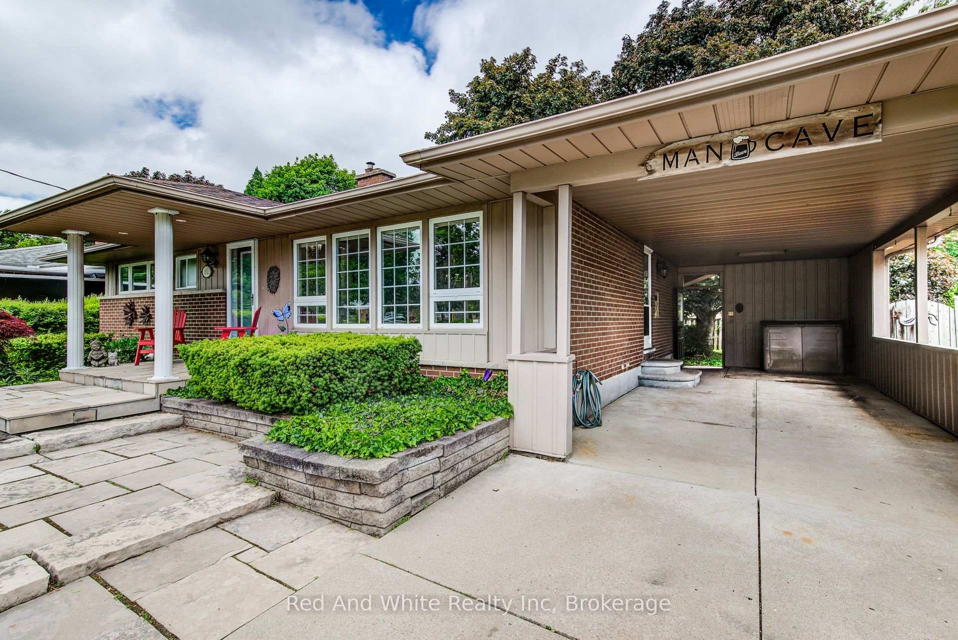 Photo 2 of 192 Warren Road, Kitchener, Meinzinger — HOMEH