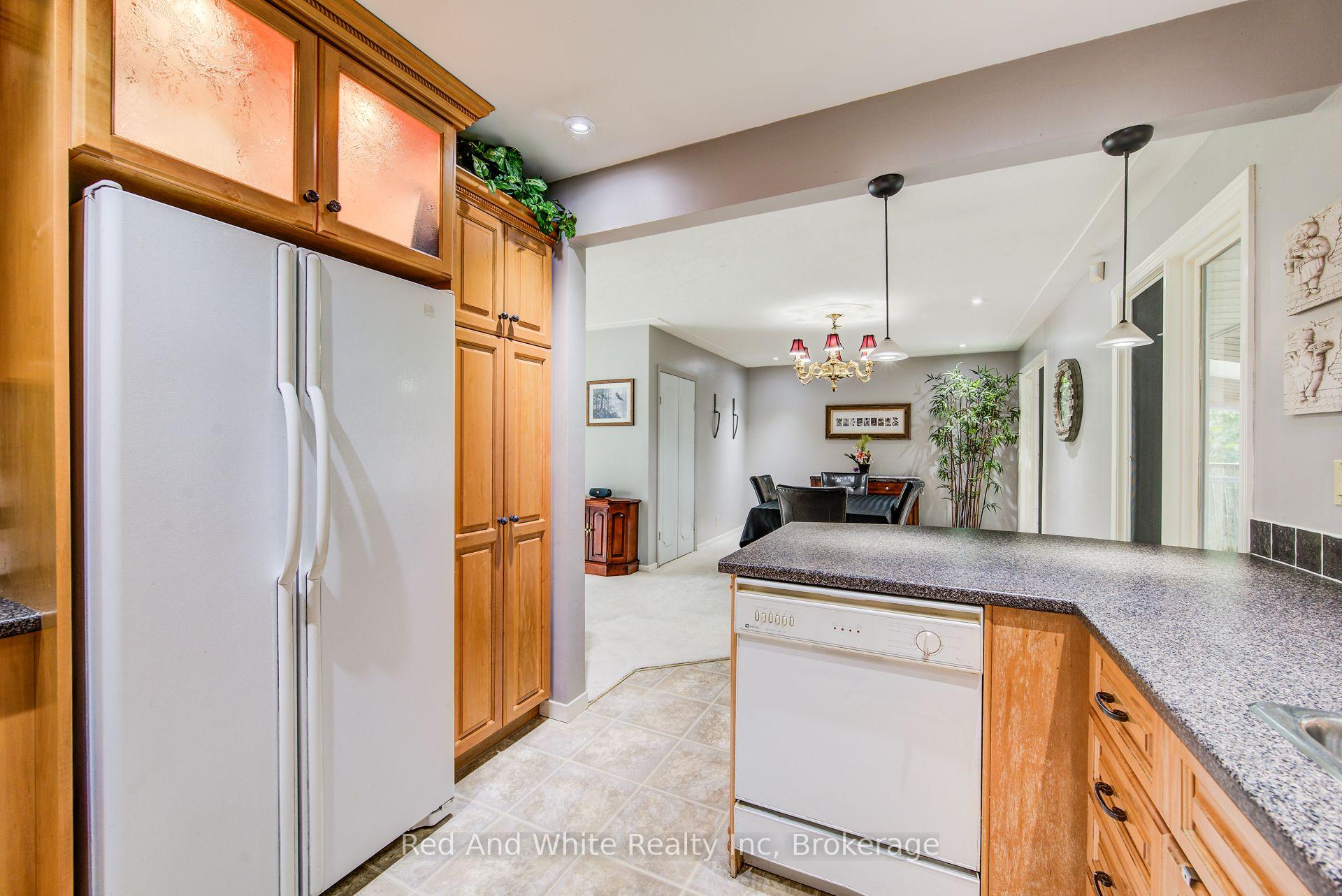 Photo 14 of 192 Warren Road, Kitchener, Meinzinger — HOMEH