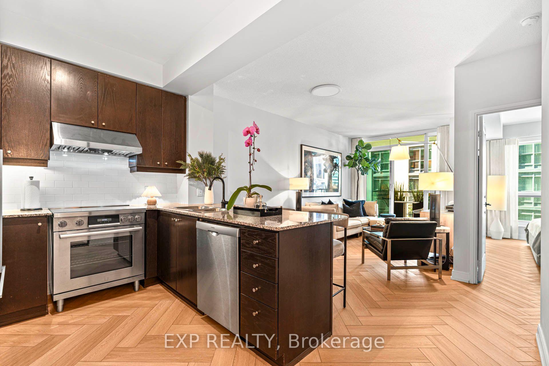 Photo 1 of Unit 604, 38 The Esplanade Avenue, Toronto, Waterfront Communities — HOMEH