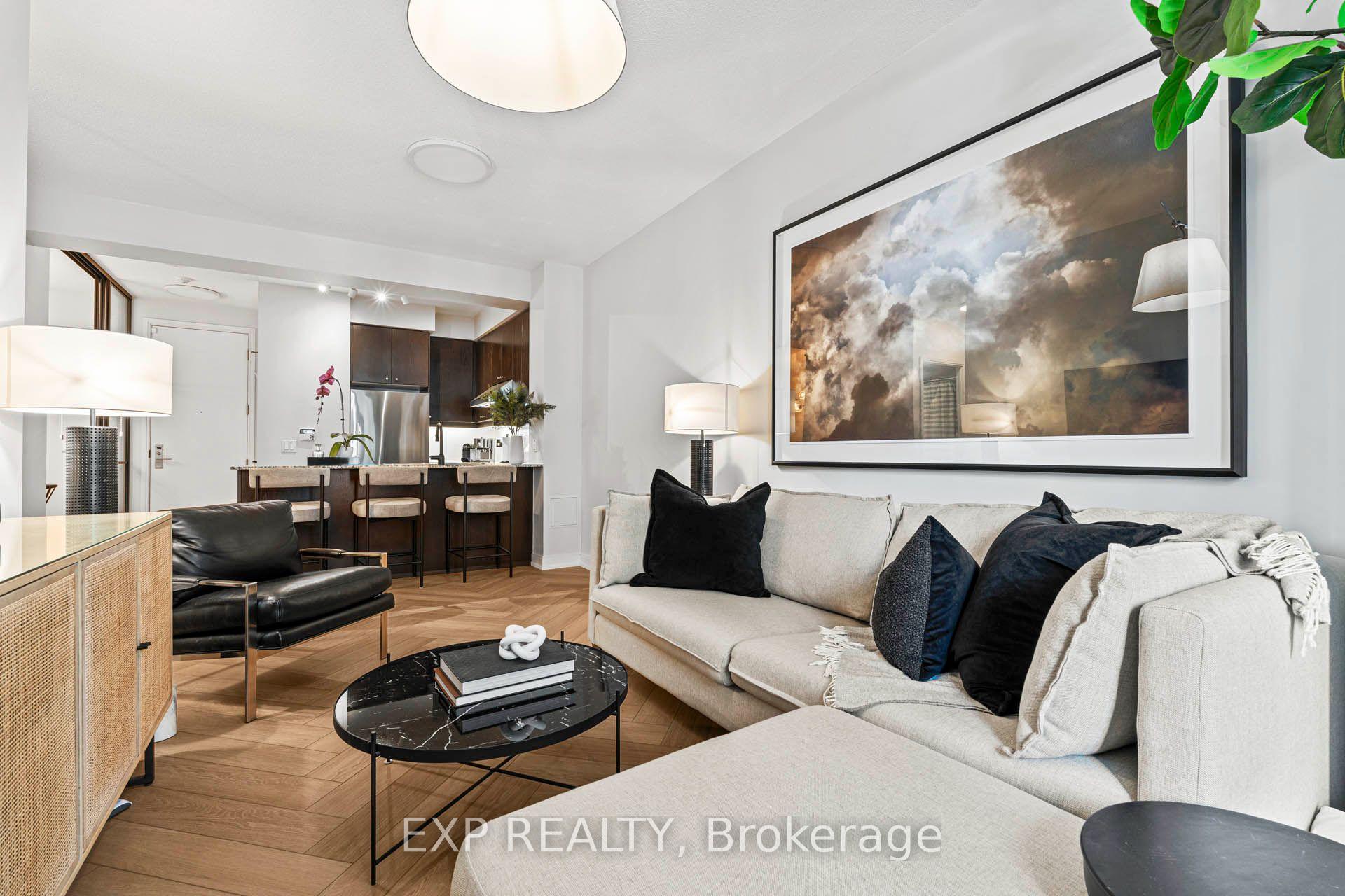 Photo 2 of Unit 604, 38 The Esplanade Avenue, Toronto, Waterfront Communities — HOMEH