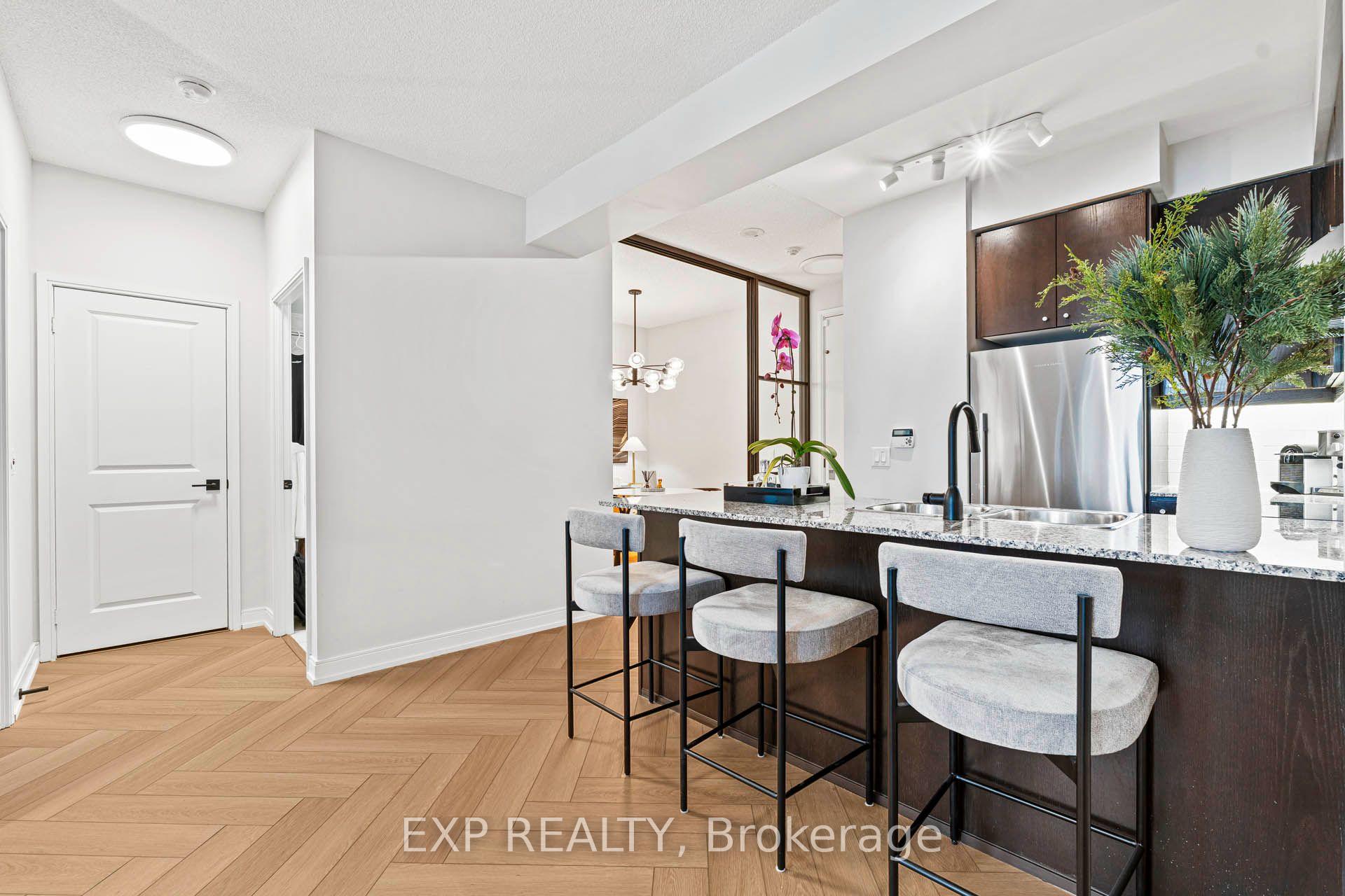 Photo 13 of Unit 604, 38 The Esplanade Avenue, Toronto, Waterfront Communities — HOMEH