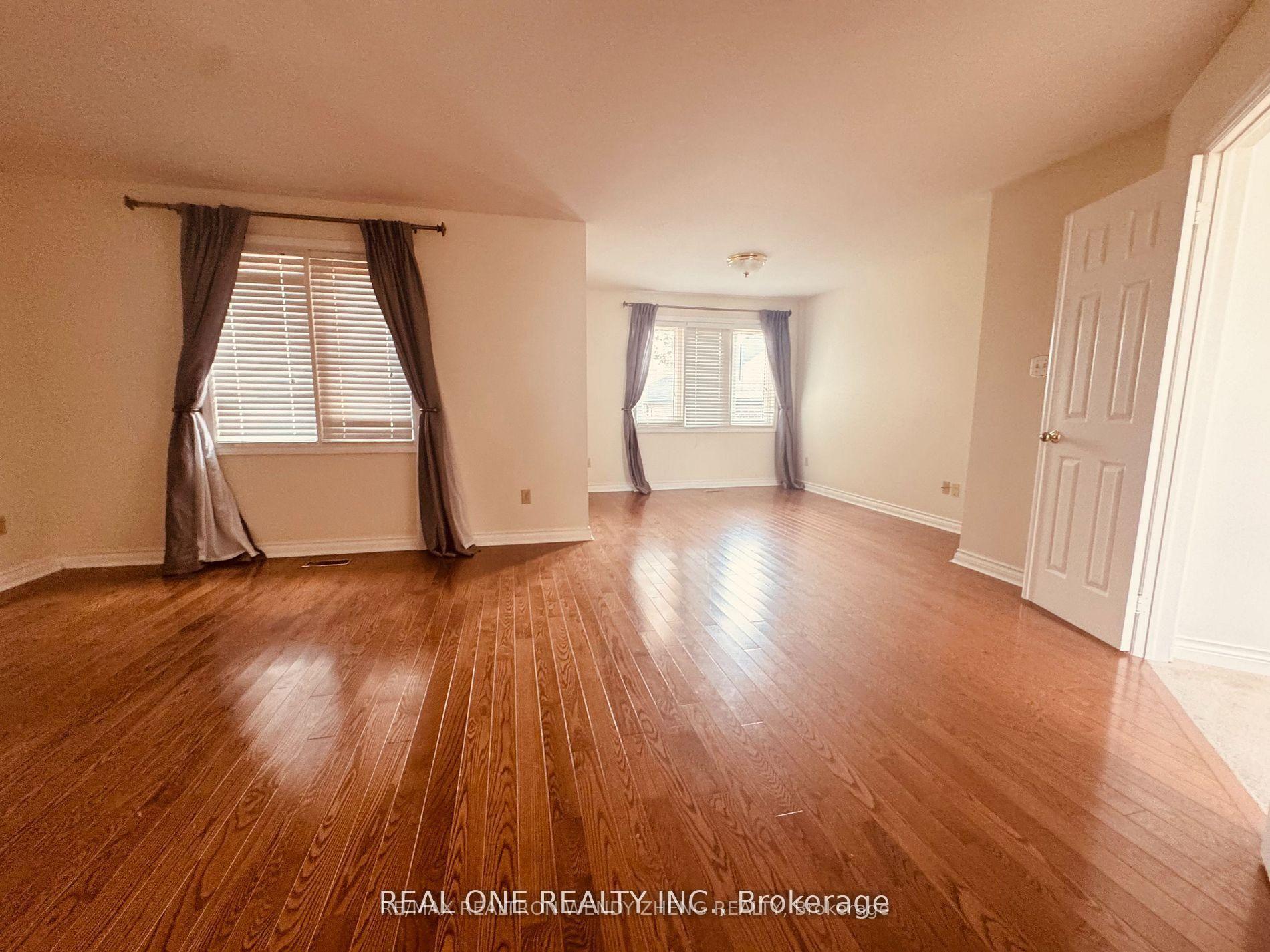 Photo 7 of 3 Elmsley Drive, Richmond Hill, Observatory — HOMEH