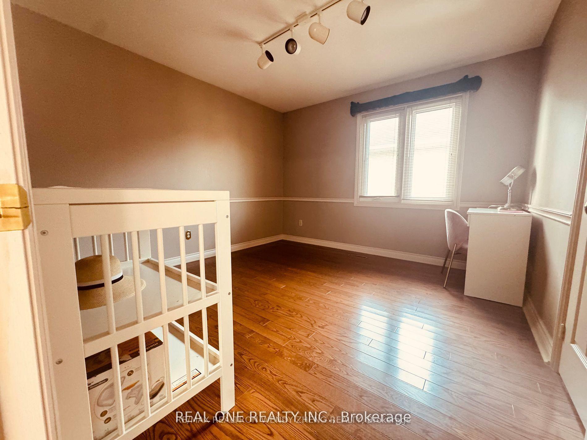 Photo 11 of 3 Elmsley Drive, Richmond Hill, Observatory — HOMEH