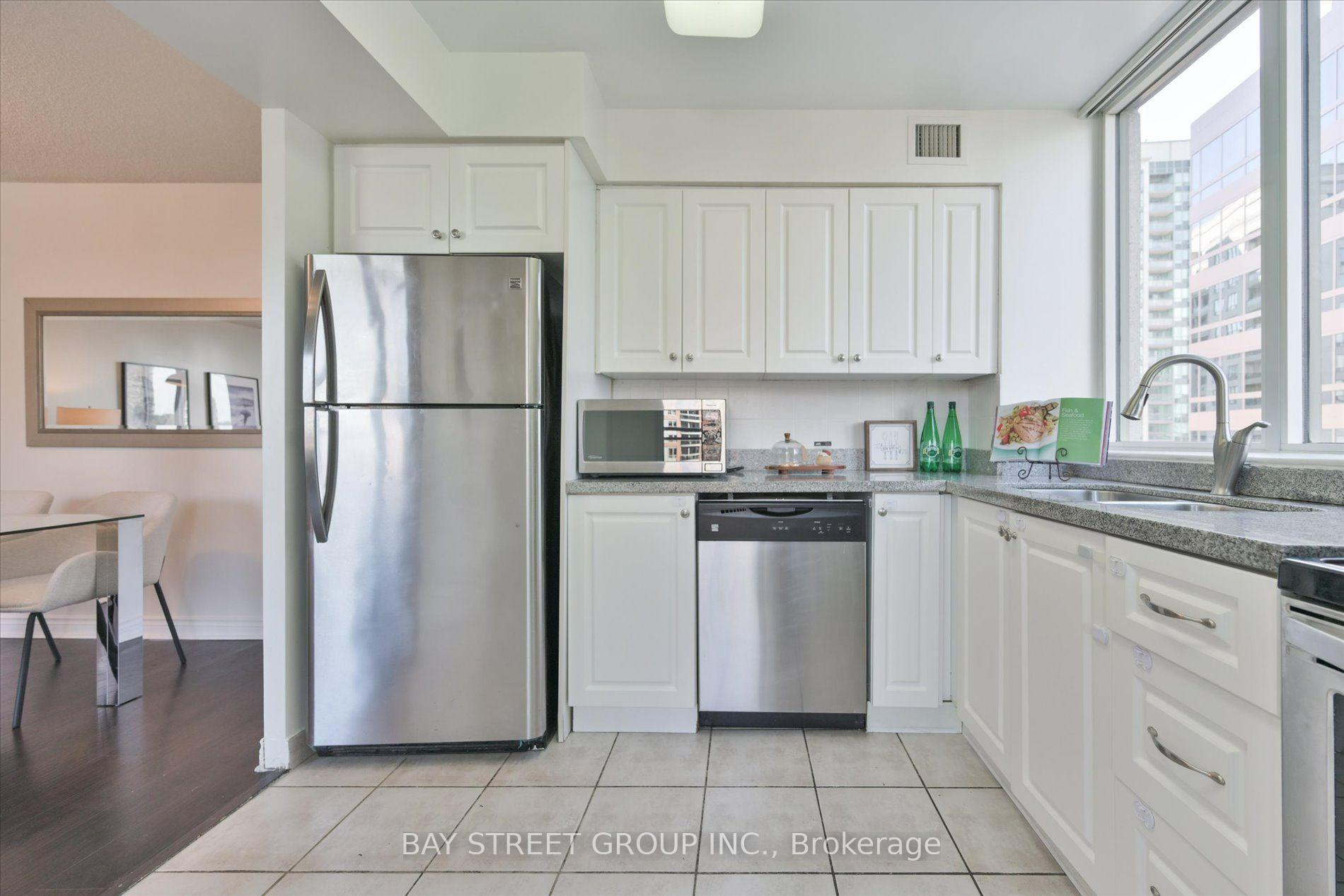 Photo 19 of Unit 1210, 260 Doris Avenue, North York, Willowdale East — HOMEH
