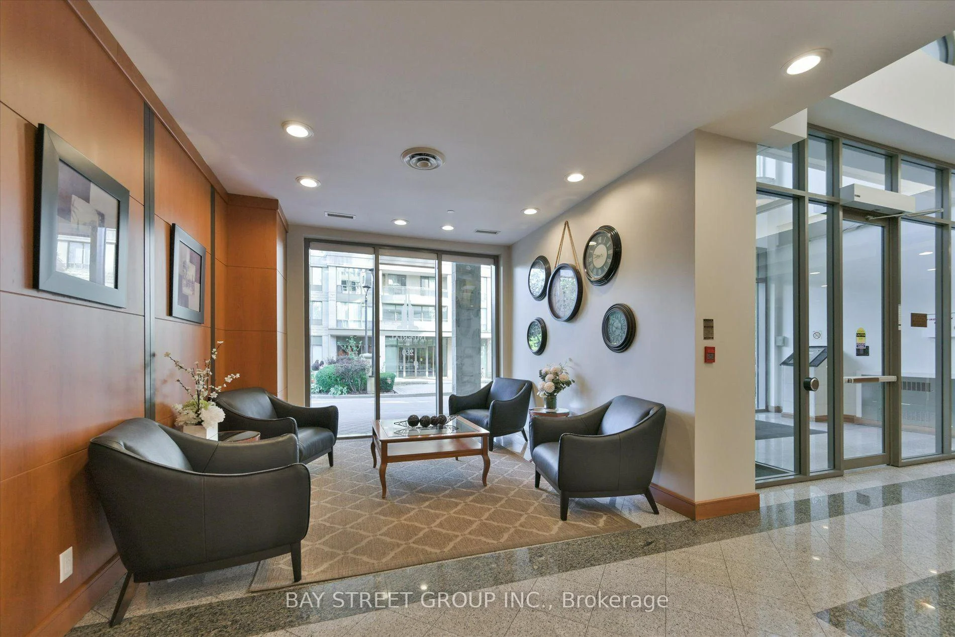 Photo 7 of Unit 1210, 260 Doris Avenue, North York, Willowdale East — HOMEH
