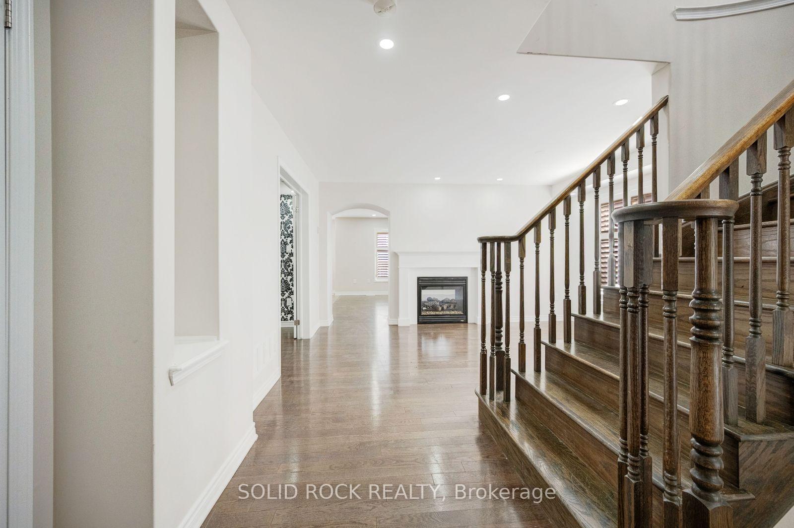 Photo 5 of 358 Laundon Terrace, Milton, Scott — HOMEH