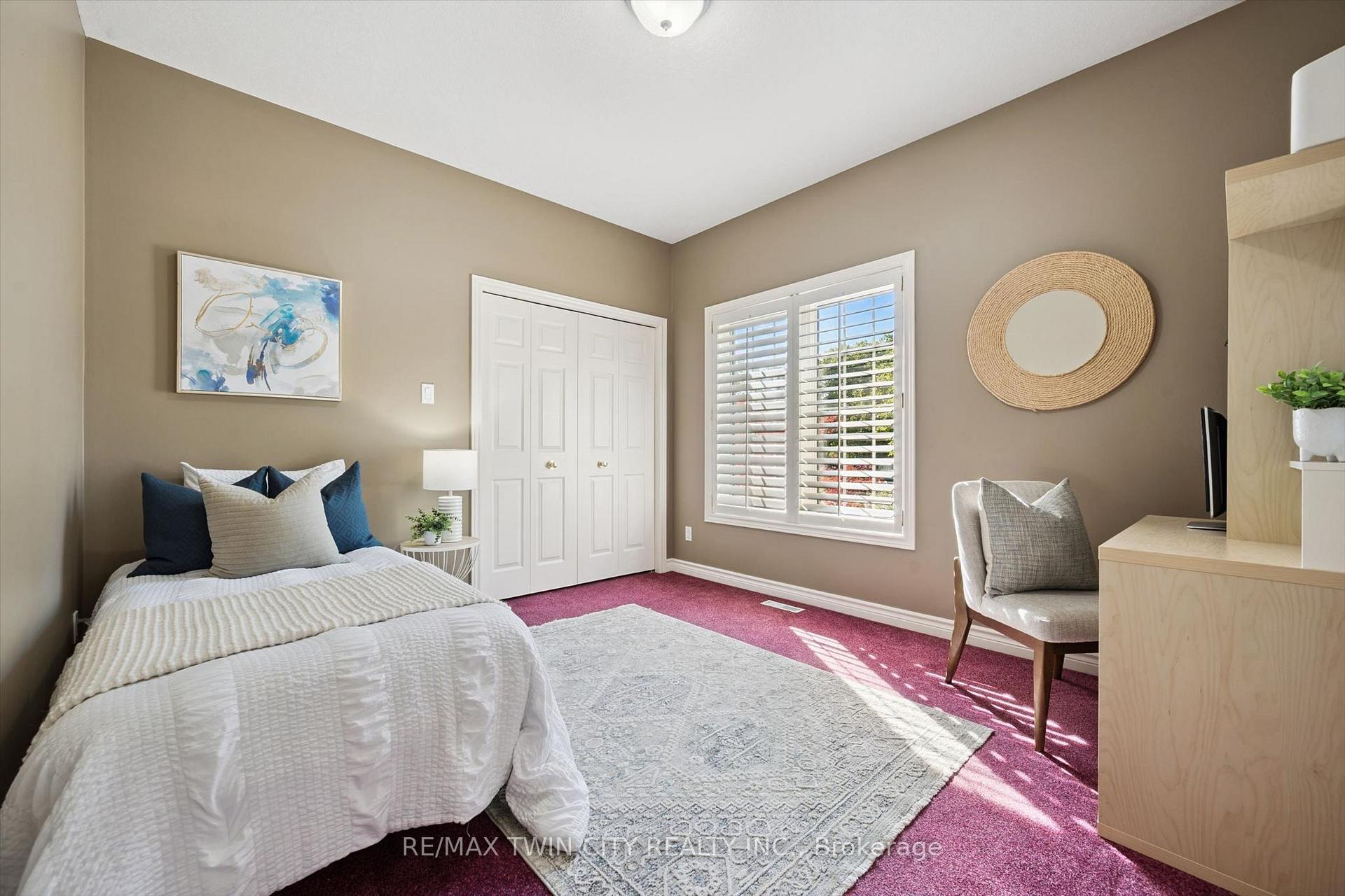 Photo 12 of 8 Chancellor Drive, Woolwich — HOMEH