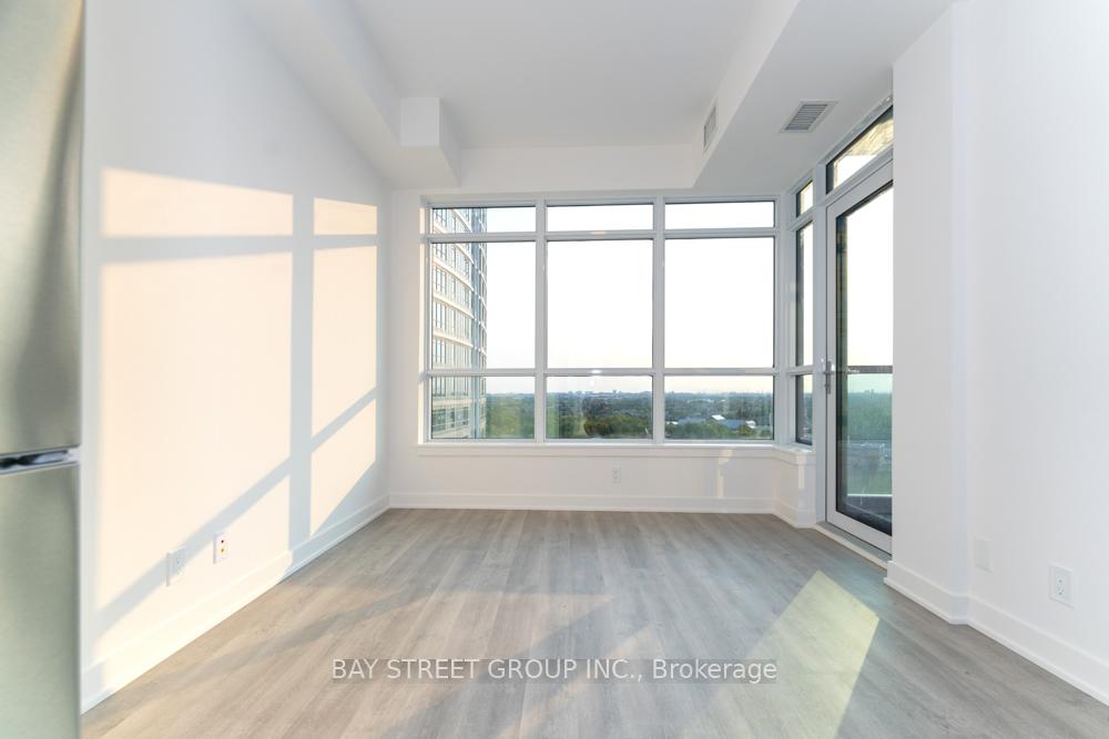 Photo 8 of Unit 1005 B, 50 Upper Mall Way, Vaughan, Brownridge — HOMEH