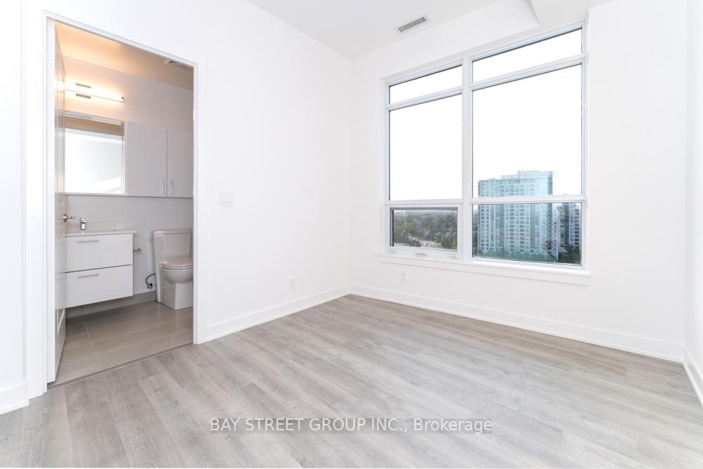 Photo 16 of Unit 1005 B, 50 Upper Mall Way, Vaughan, Brownridge — HOMEH