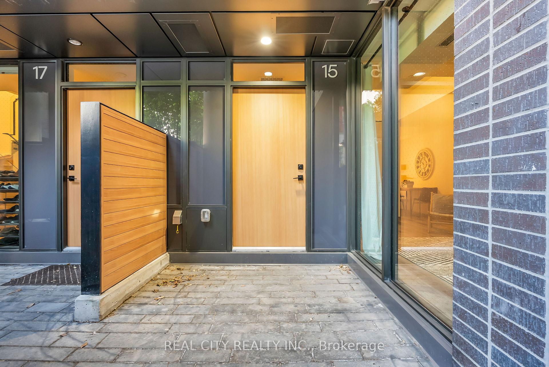 Photo 2 of Unit TH114, 28 Eastern Avenue, Toronto, Moss Park — HOMEH
