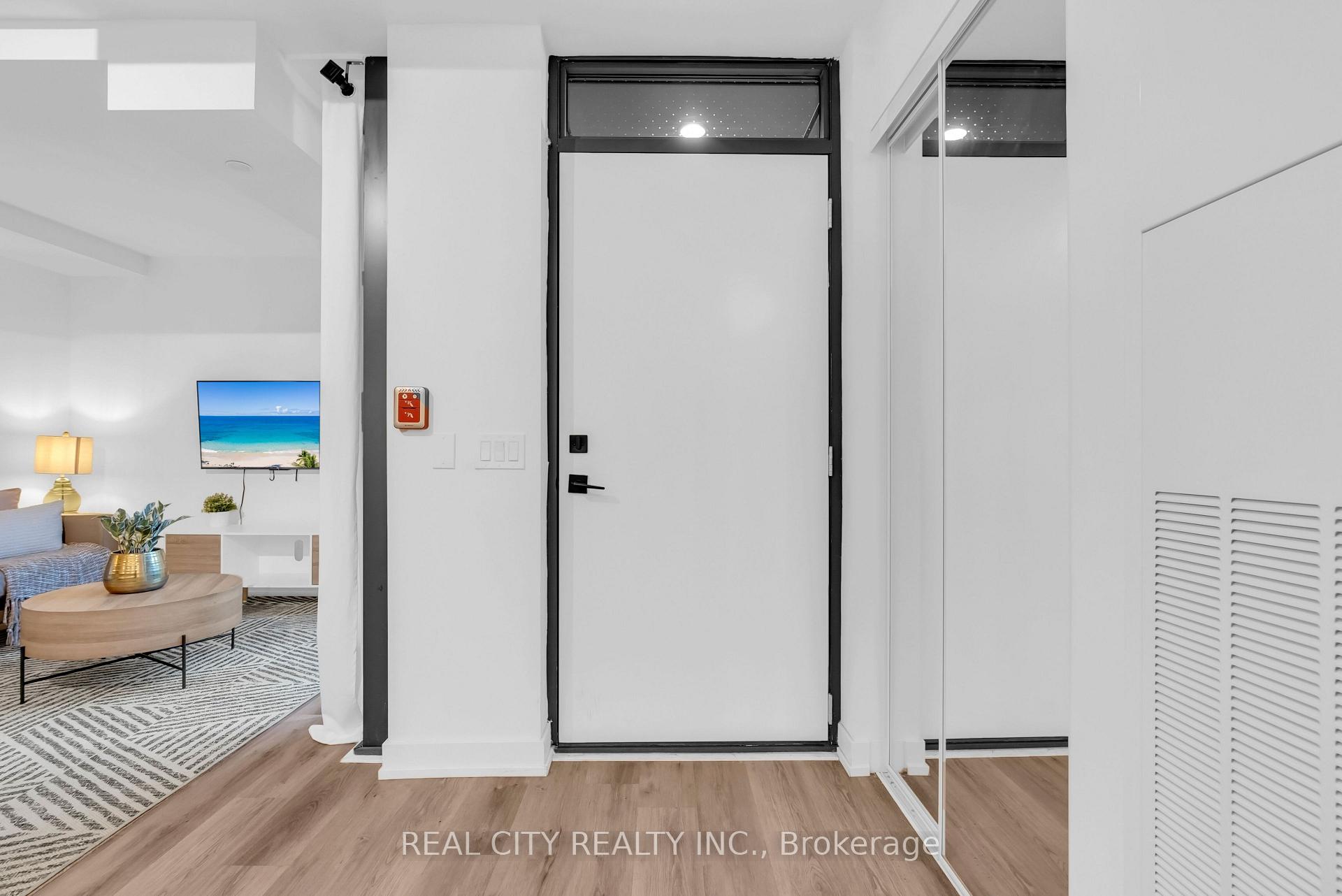 Photo 5 of Unit TH114, 28 Eastern Avenue, Toronto, Moss Park — HOMEH