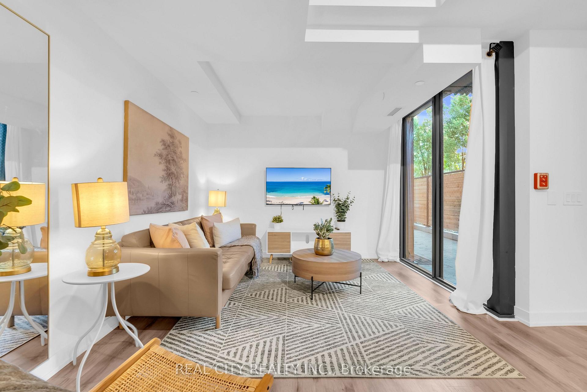Photo 9 of Unit TH114, 28 Eastern Avenue, Toronto, Moss Park — HOMEH