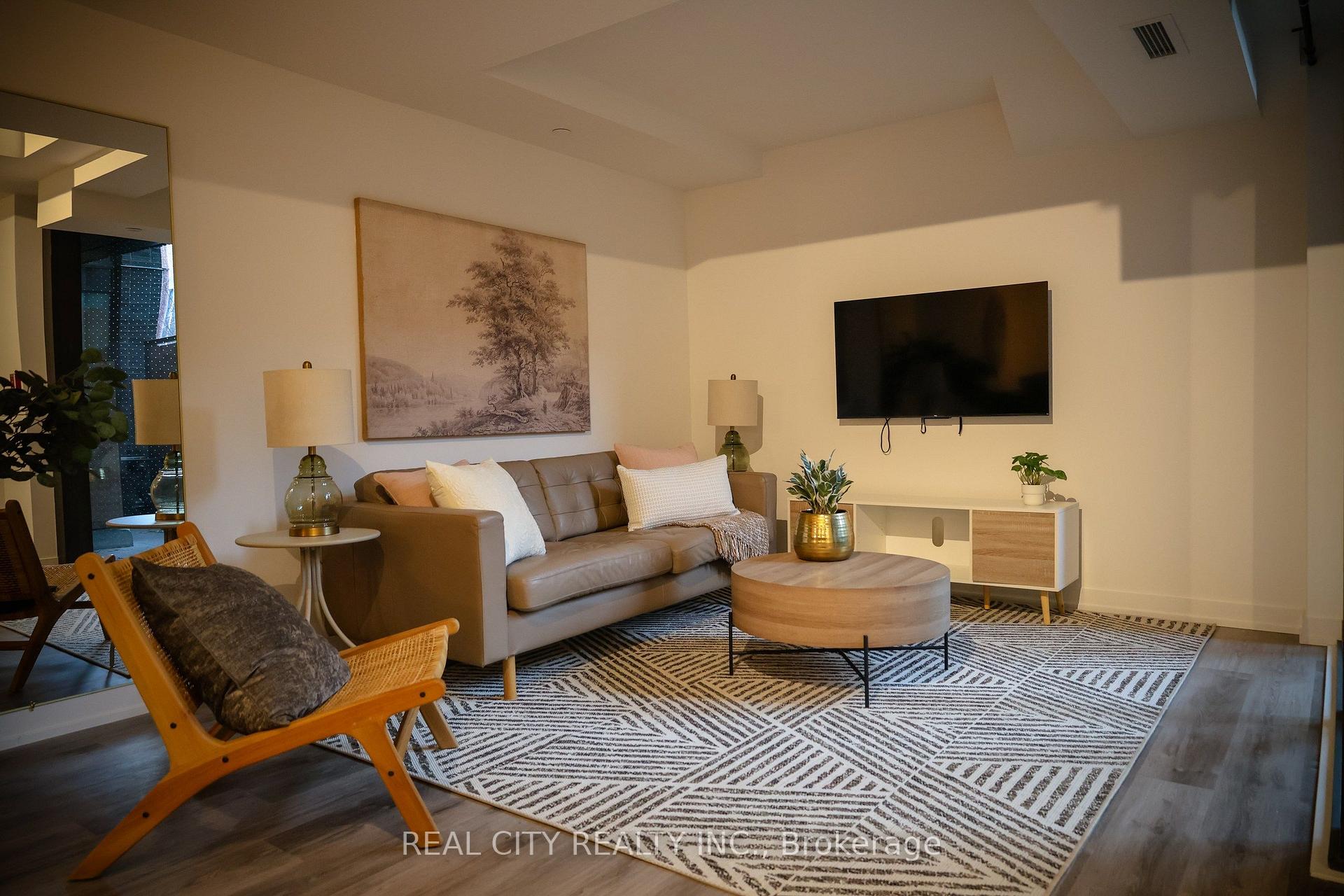 Photo 10 of Unit TH114, 28 Eastern Avenue, Toronto, Moss Park — HOMEH