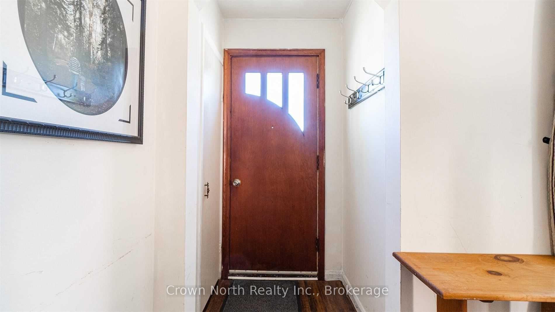Photo 6 of 196 Blucher Street, Kitchener, Mount Hope Huron Park — HOMEH