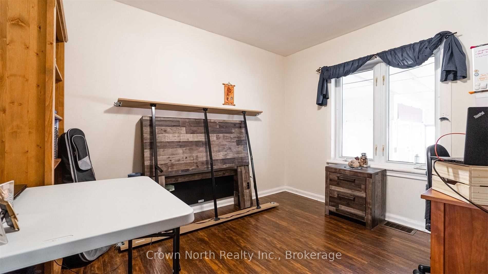 Photo 15 of 196 Blucher Street, Kitchener, Mount Hope Huron Park — HOMEH