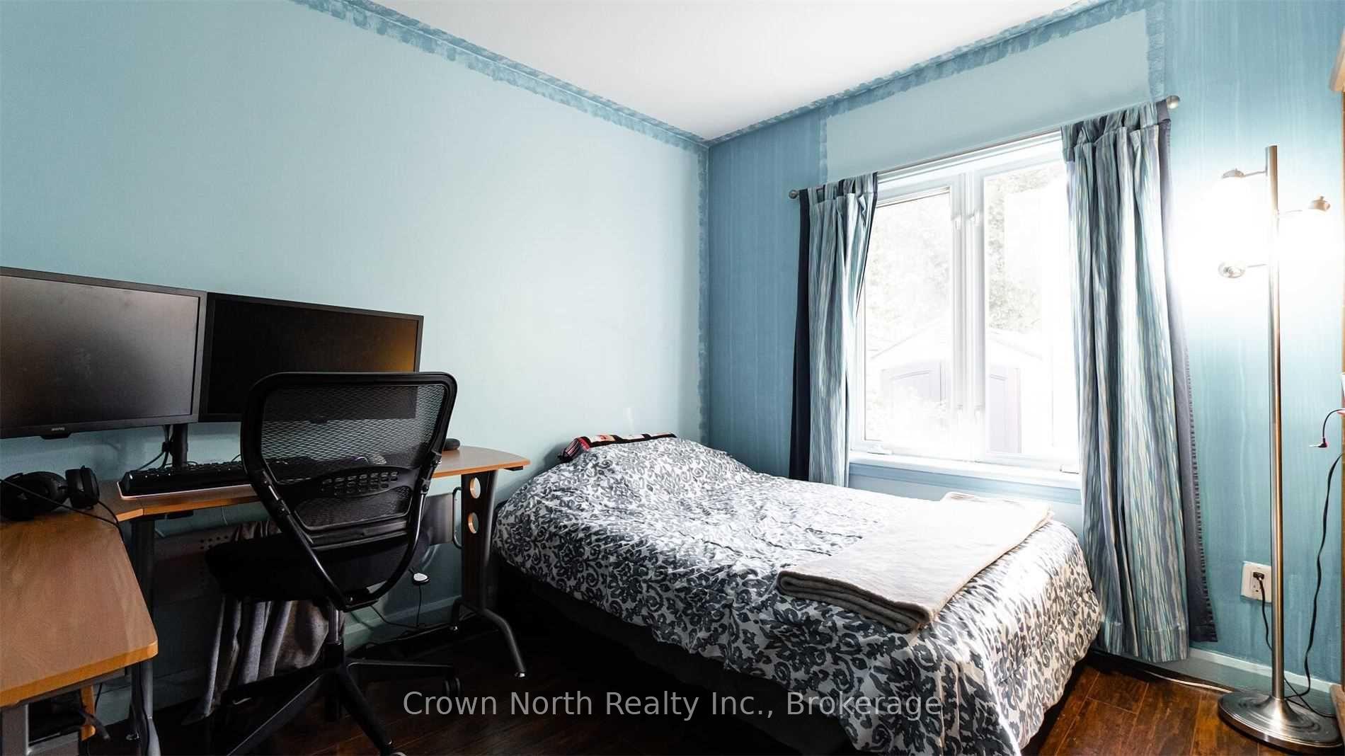Photo 17 of 196 Blucher Street, Kitchener, Mount Hope Huron Park — HOMEH