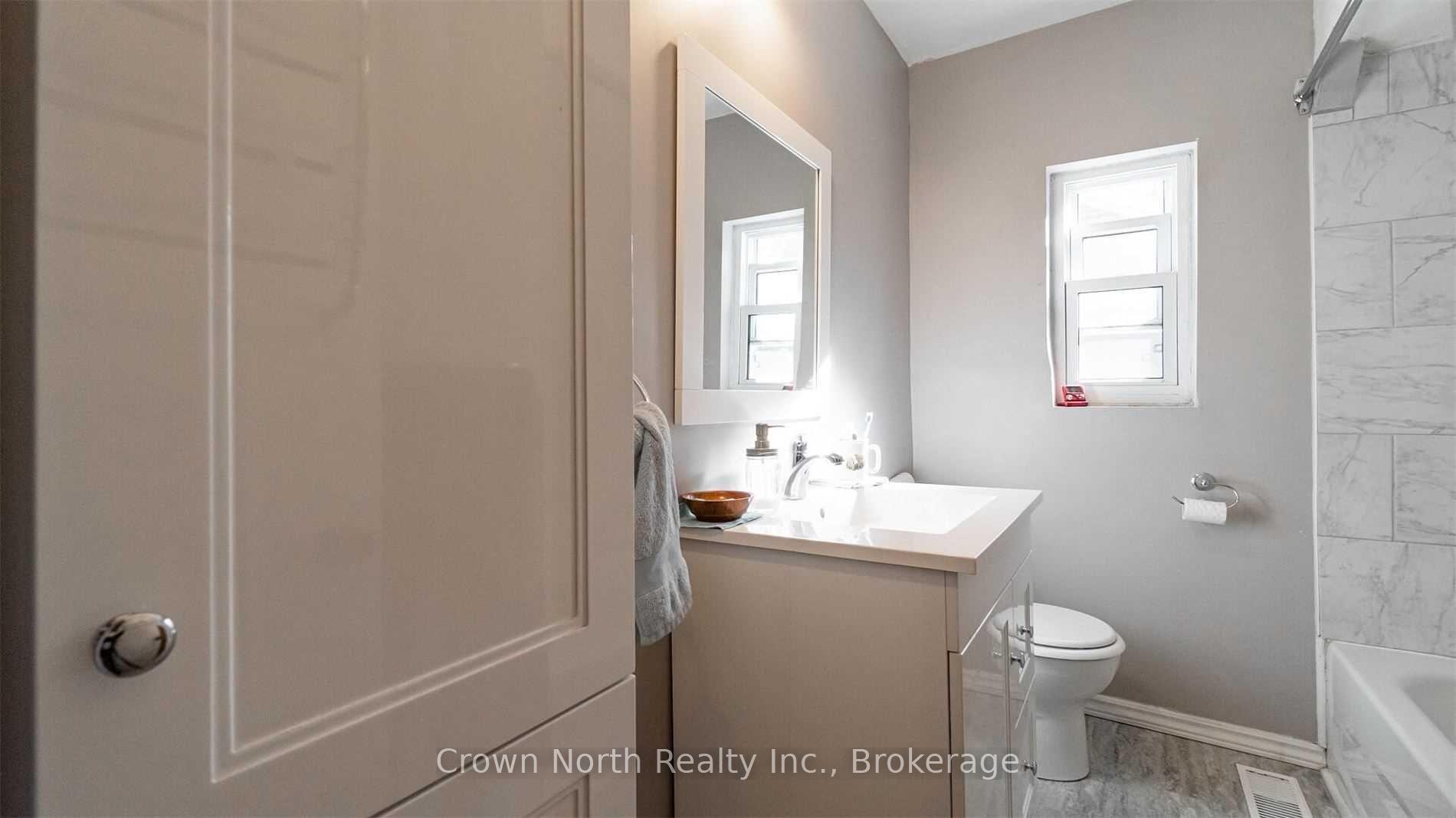 Photo 18 of 196 Blucher Street, Kitchener, Mount Hope Huron Park — HOMEH