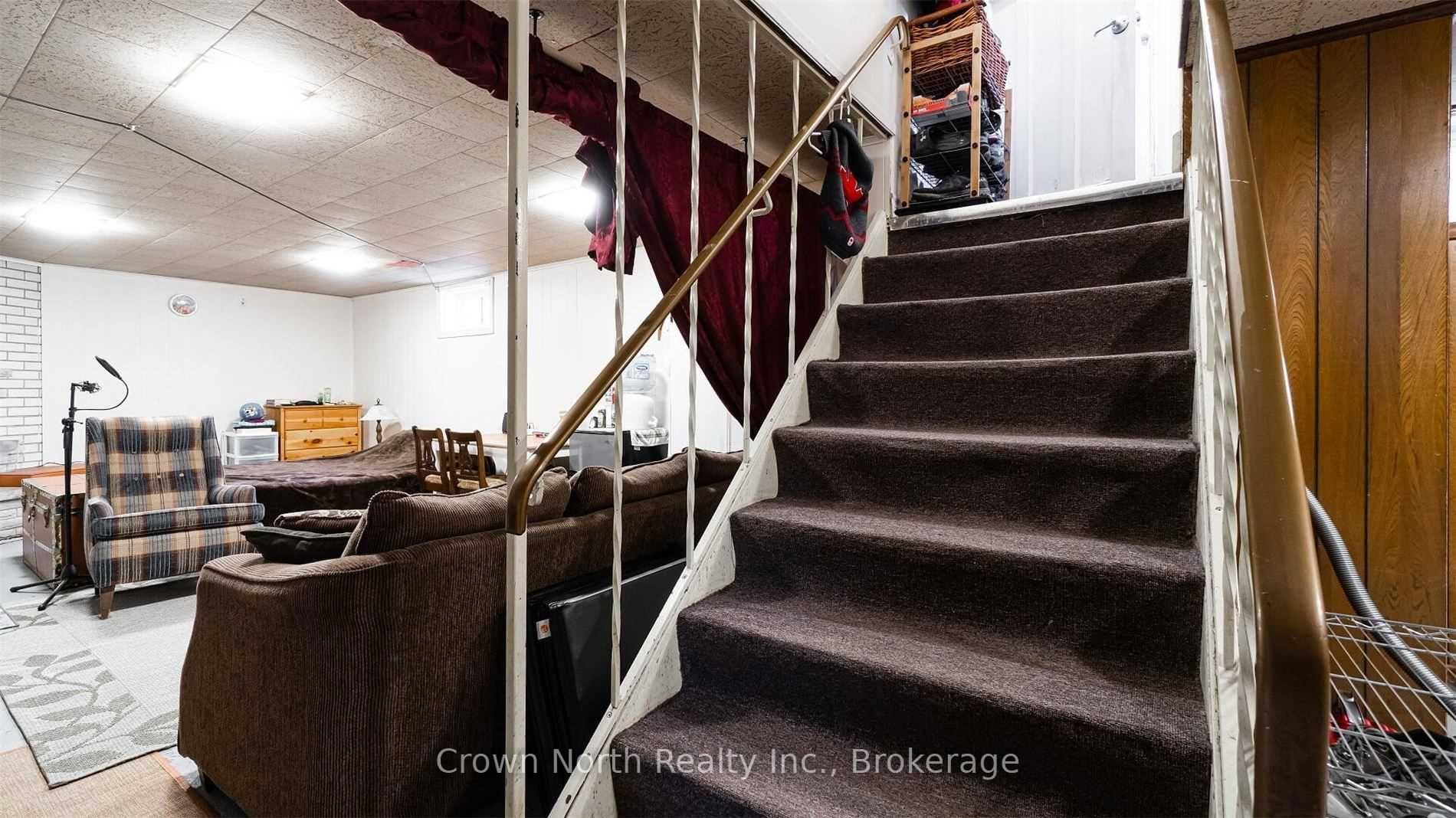 Photo 21 of 196 Blucher Street, Kitchener, Mount Hope Huron Park — HOMEH