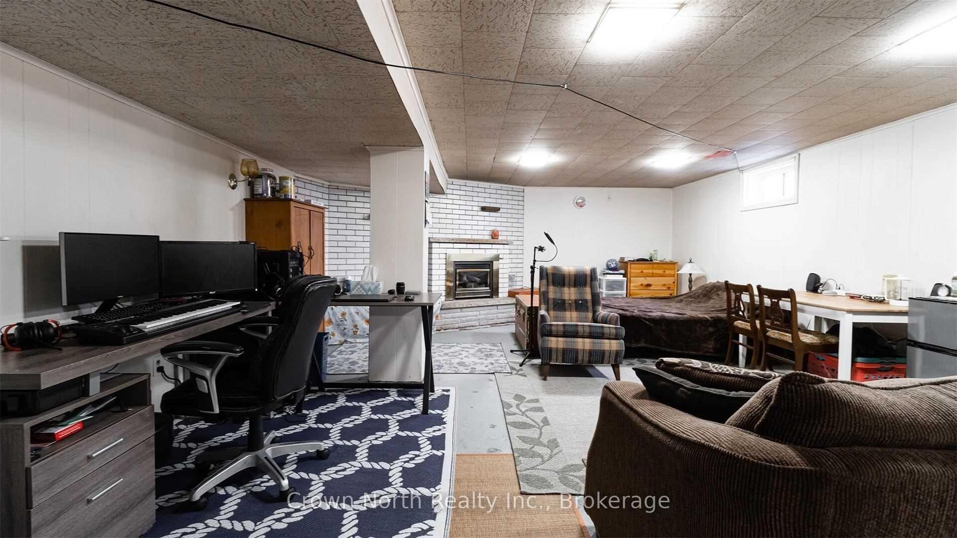 Photo 22 of 196 Blucher Street, Kitchener, Mount Hope Huron Park — HOMEH