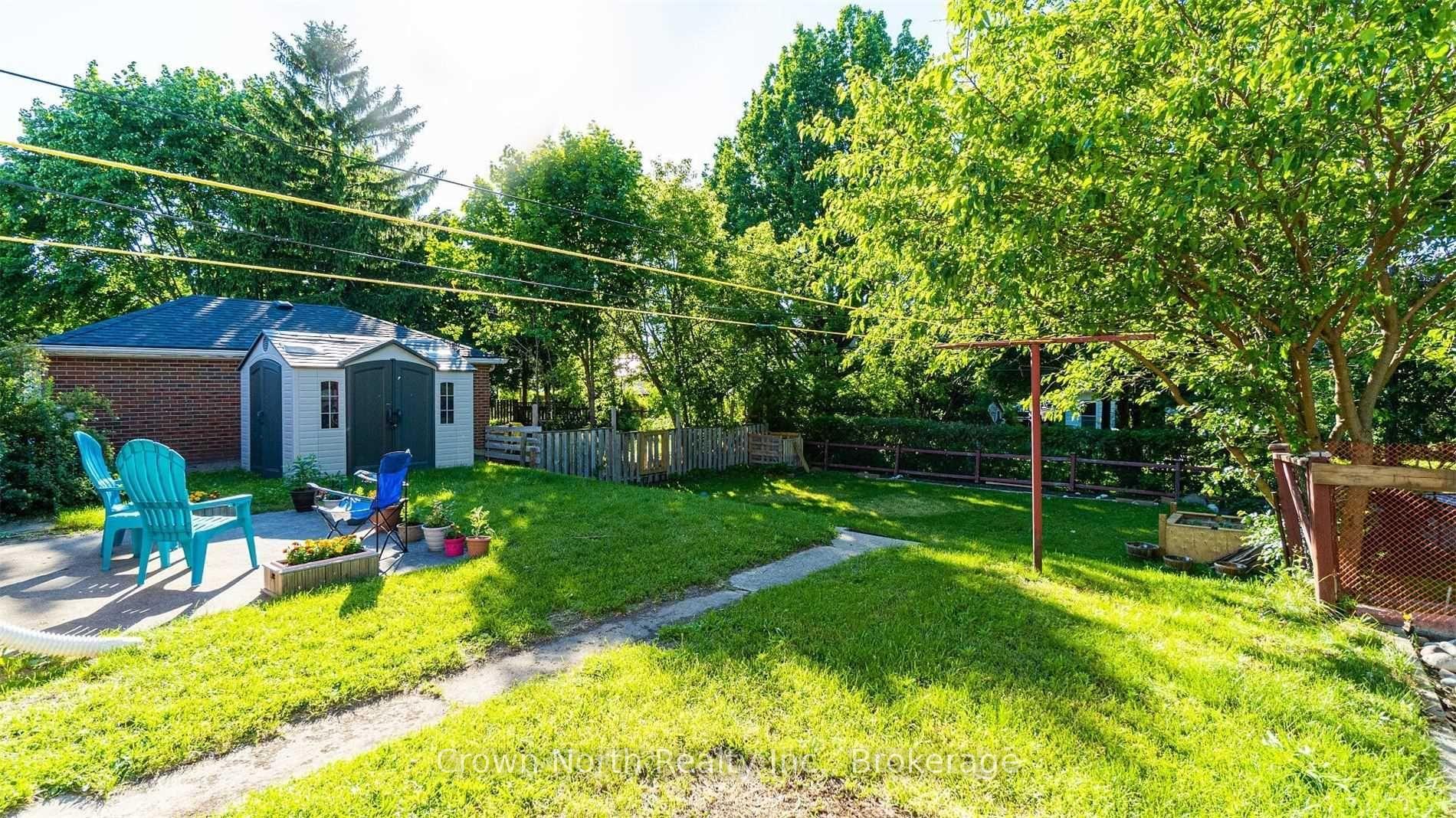 Photo 33 of 196 Blucher Street, Kitchener, Mount Hope Huron Park — HOMEH