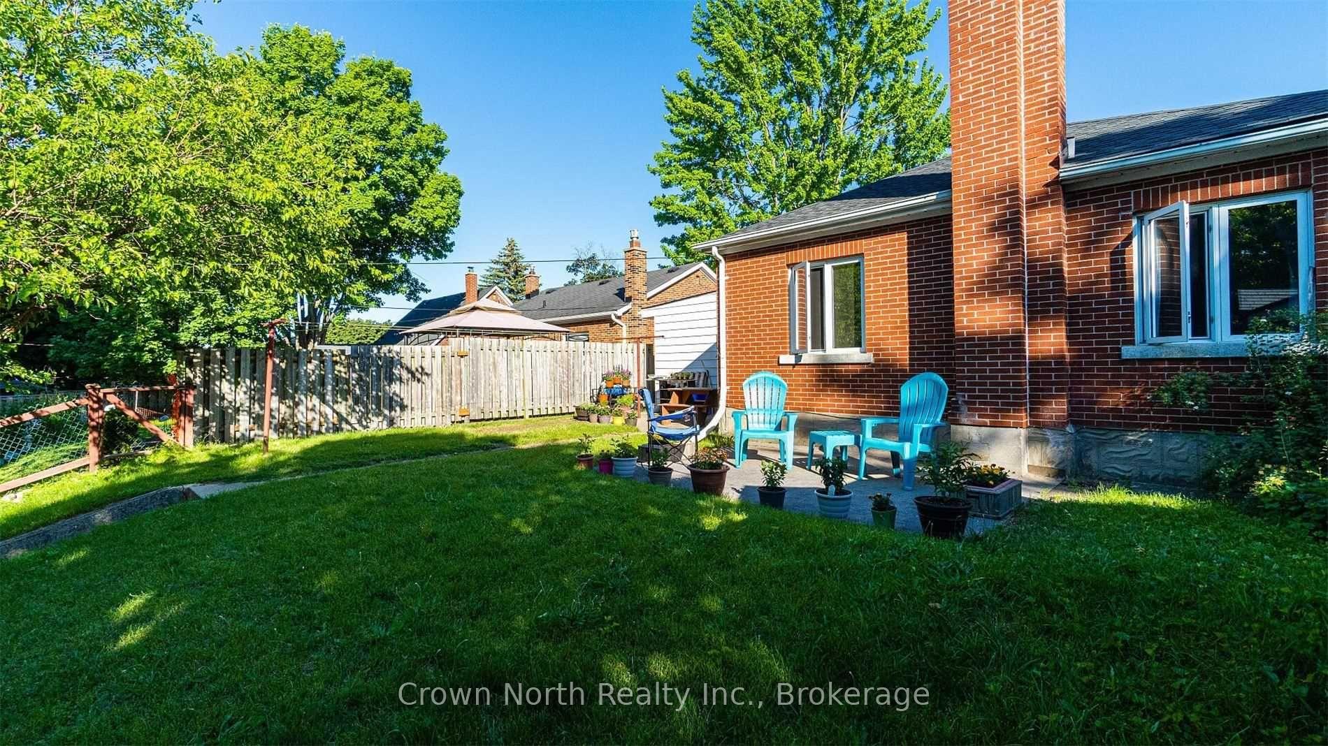 Photo 35 of 196 Blucher Street, Kitchener, Mount Hope Huron Park — HOMEH