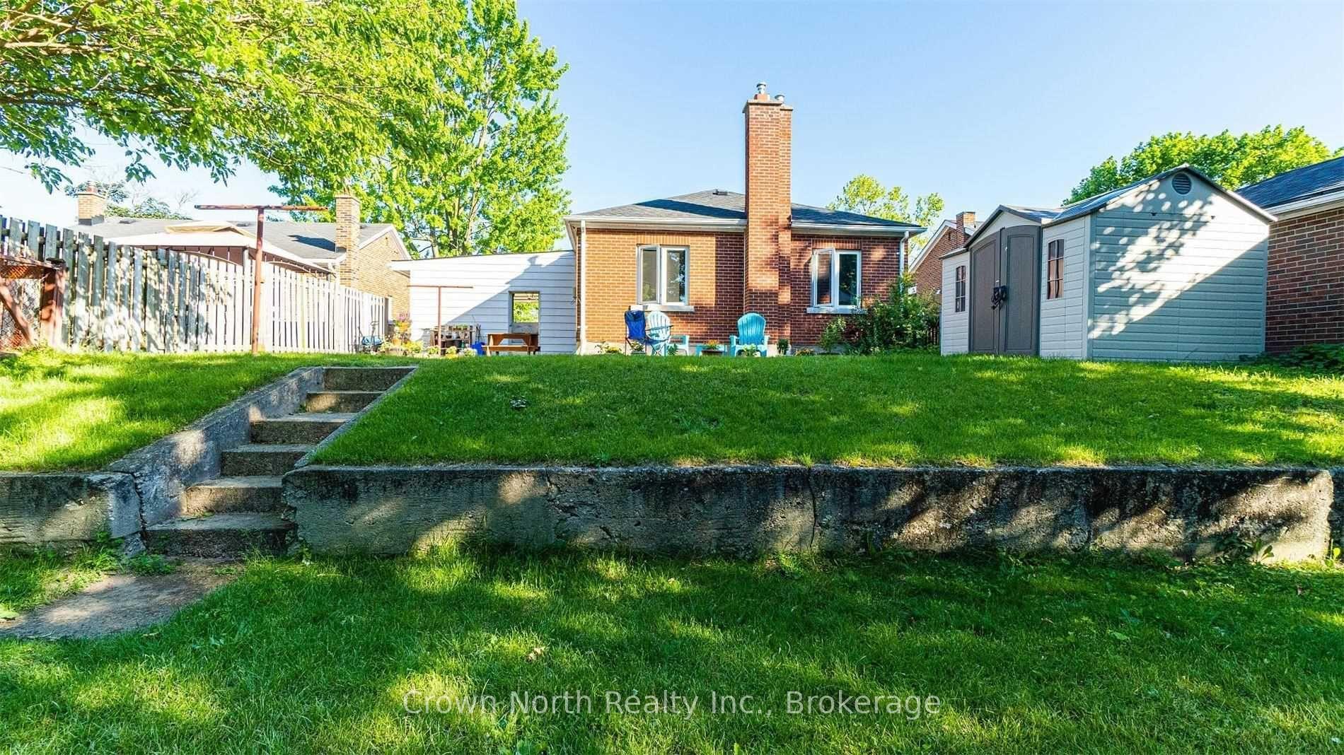 Photo 37 of 196 Blucher Street, Kitchener, Mount Hope Huron Park — HOMEH
