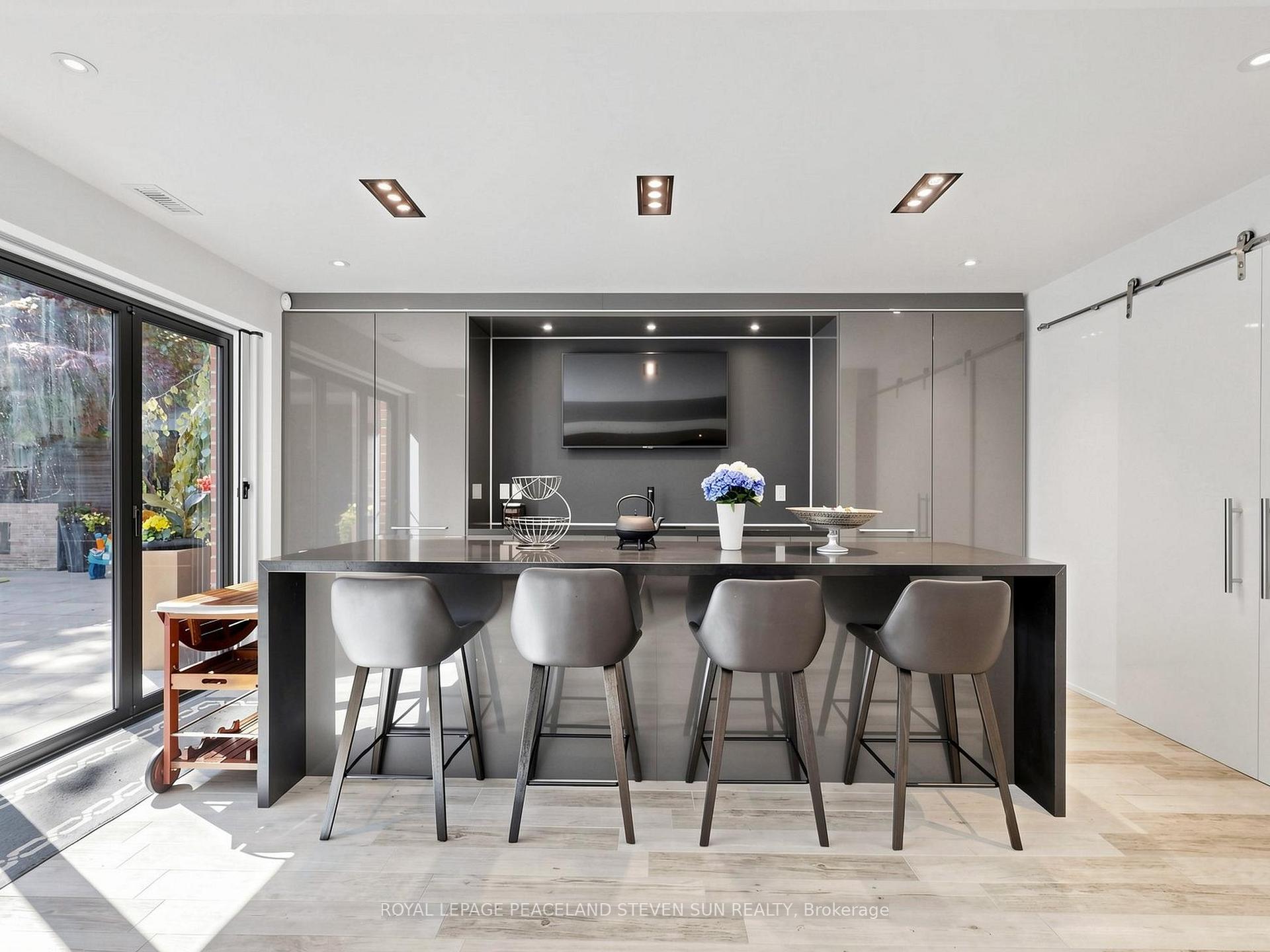 Photo 26 of 443 Paradelle Drive, Richmond Hill, Oak Ridges Lake Wilcox — HOMEH
