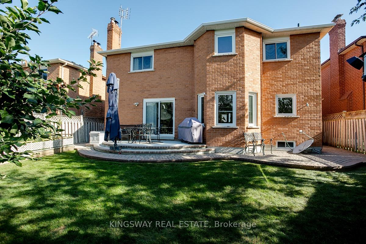 Photo 38 of 407 Glenashton Drive, Oakville, Wedgewood Creek — HOMEH