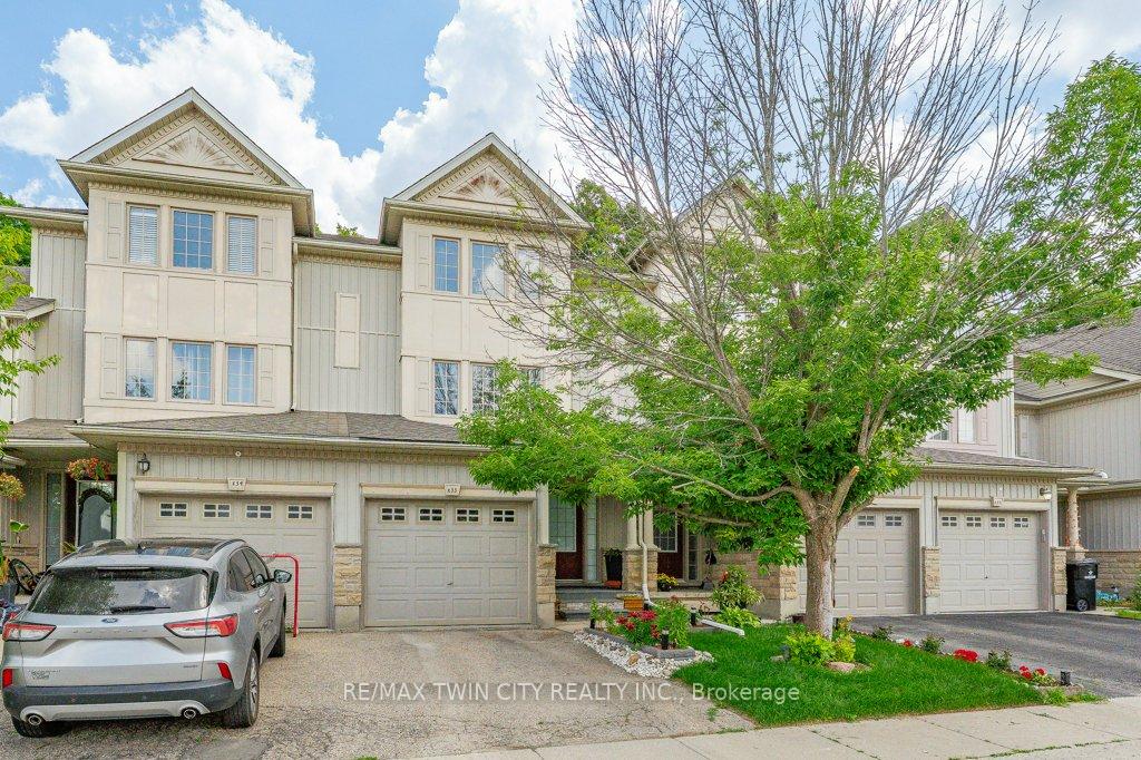 Photo of Unit E33, 110 Activa Avenue
